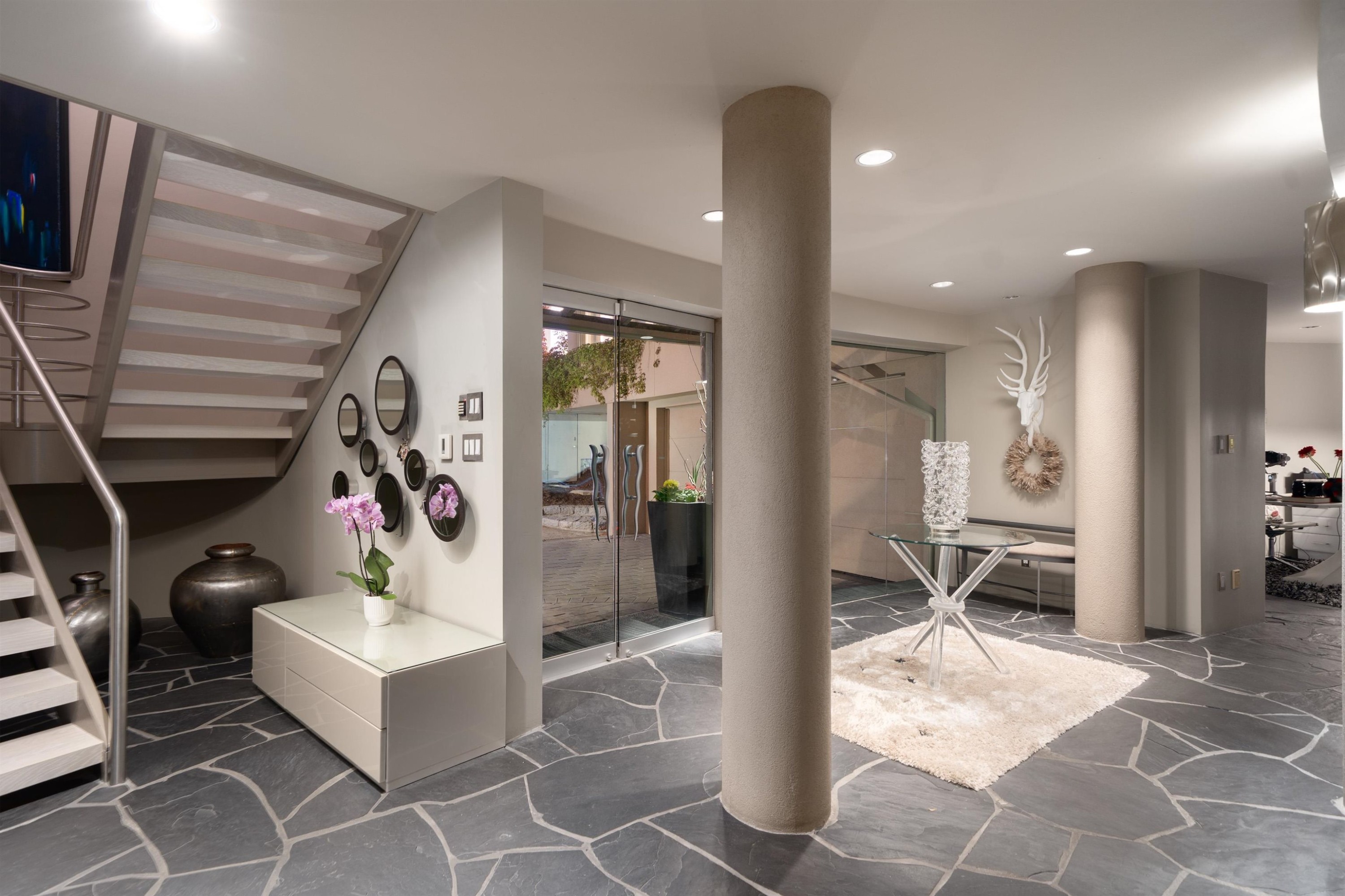 3912 Marine Drive, West Vancouver, BC