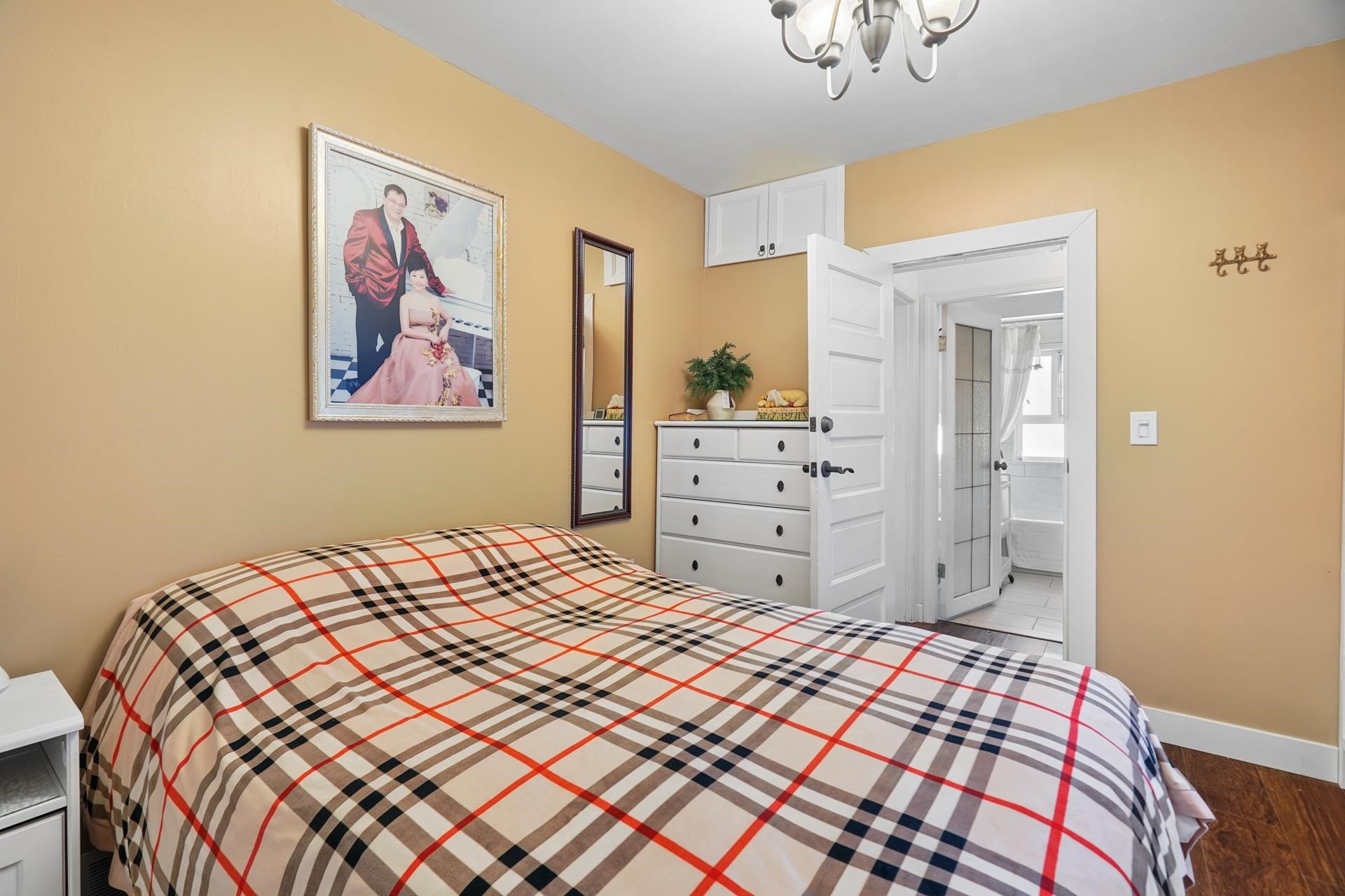 219 38Th Avenue E, Vancouver, BC