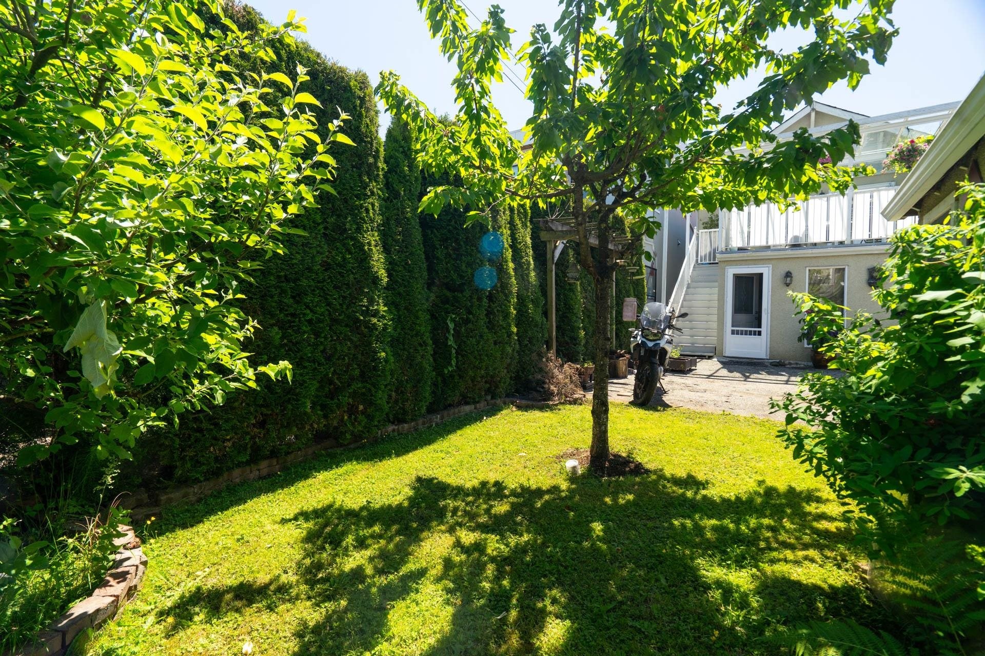 219 38Th Avenue E, Vancouver, BC