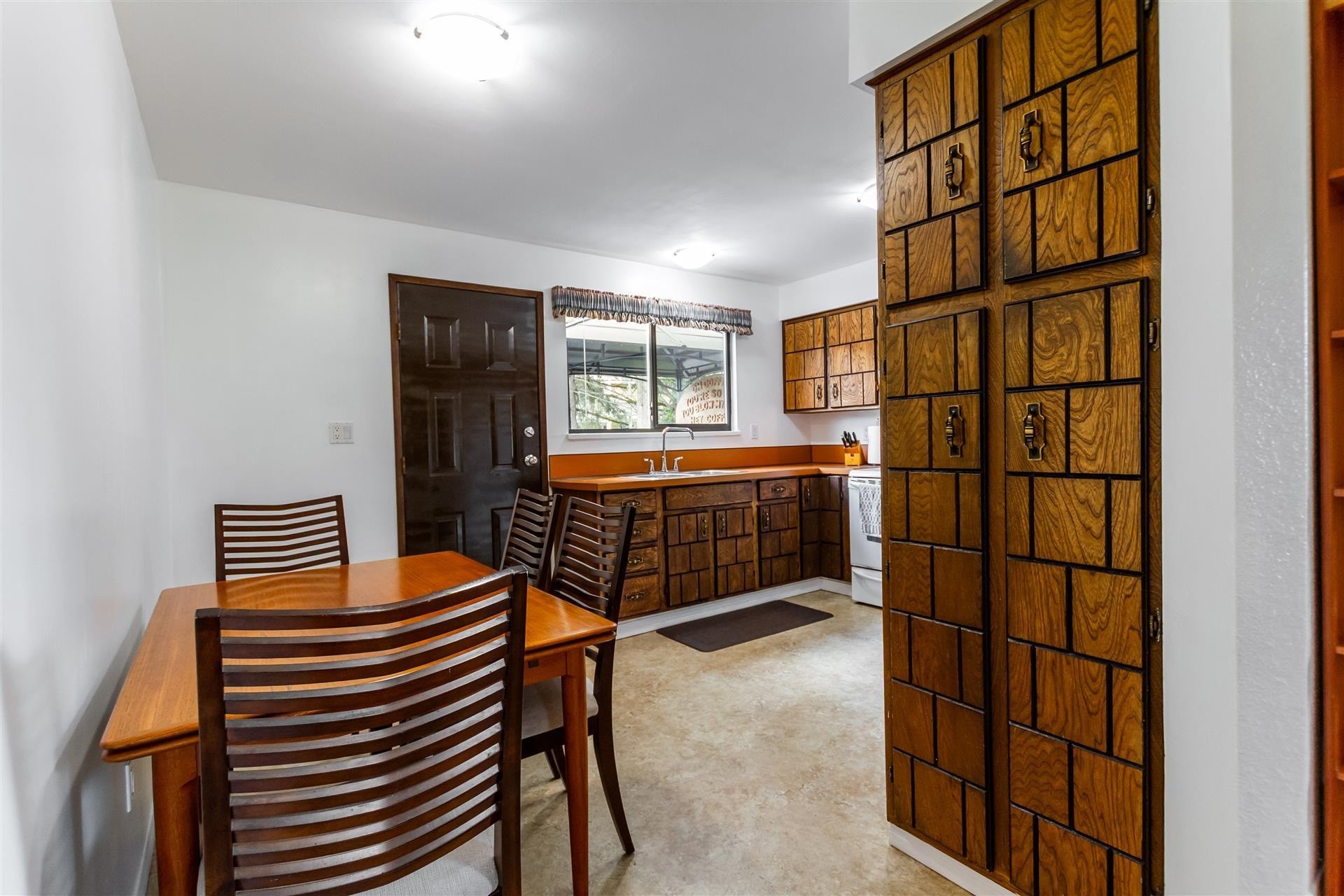 449 Lakeview Street, Coquitlam, BC