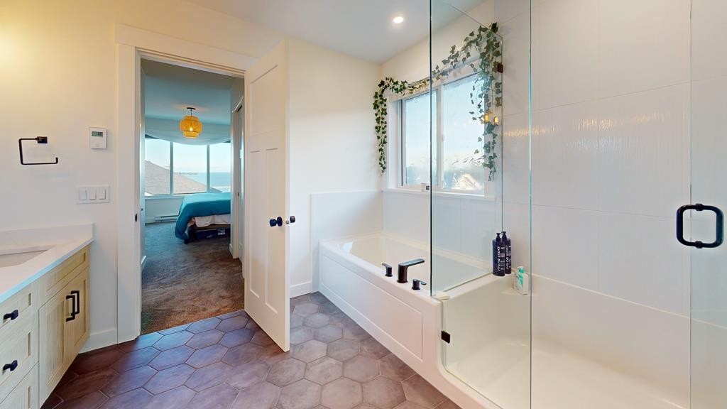 5629 Kingbird Crescent, Sechelt, BC