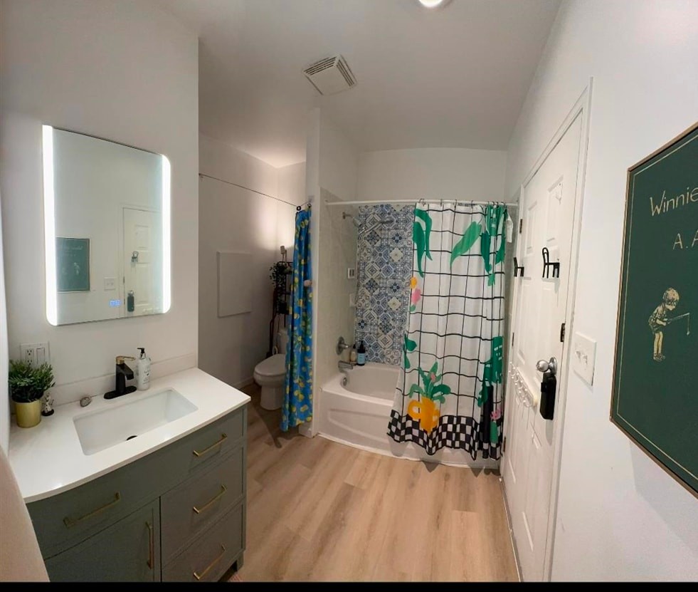 1525 51St Avenue E, Vancouver, BC