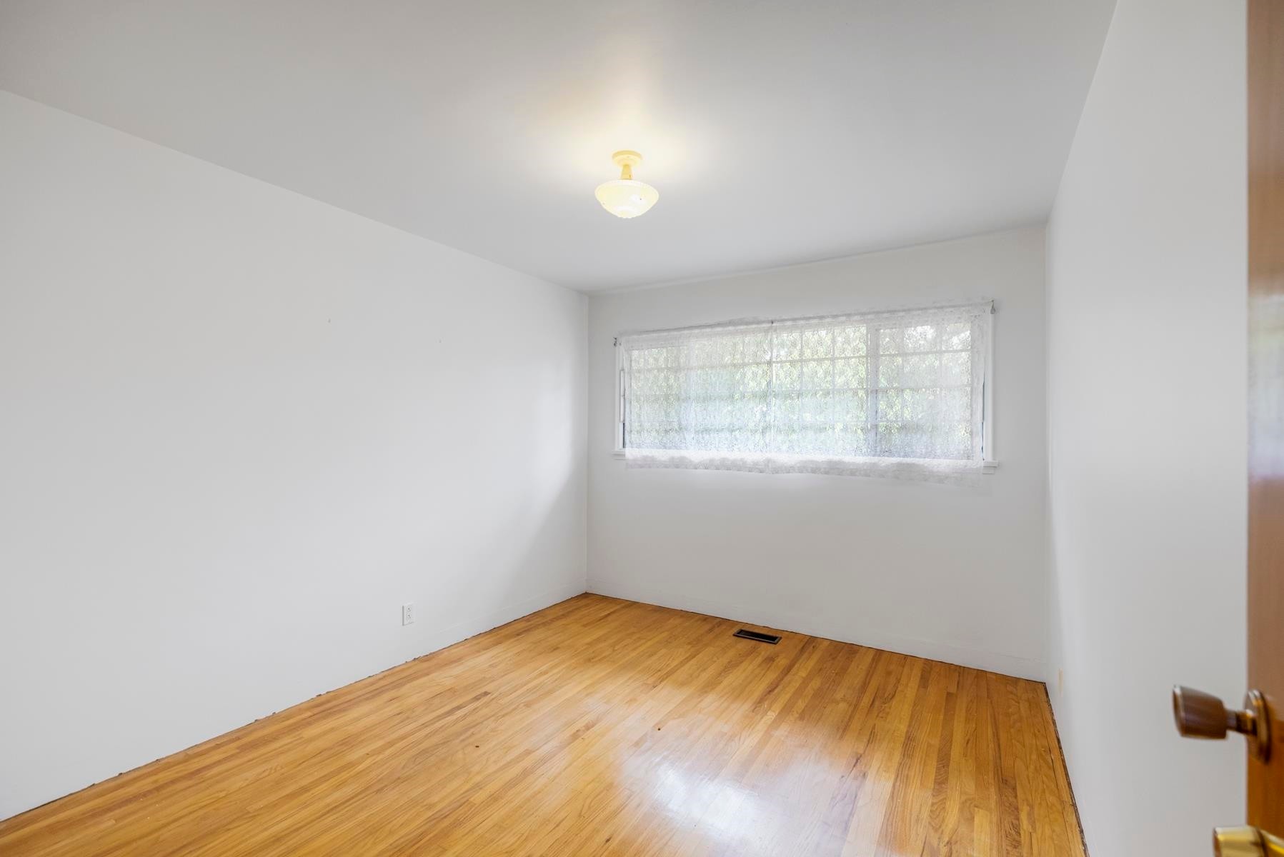 7544 Main Street, Vancouver, BC