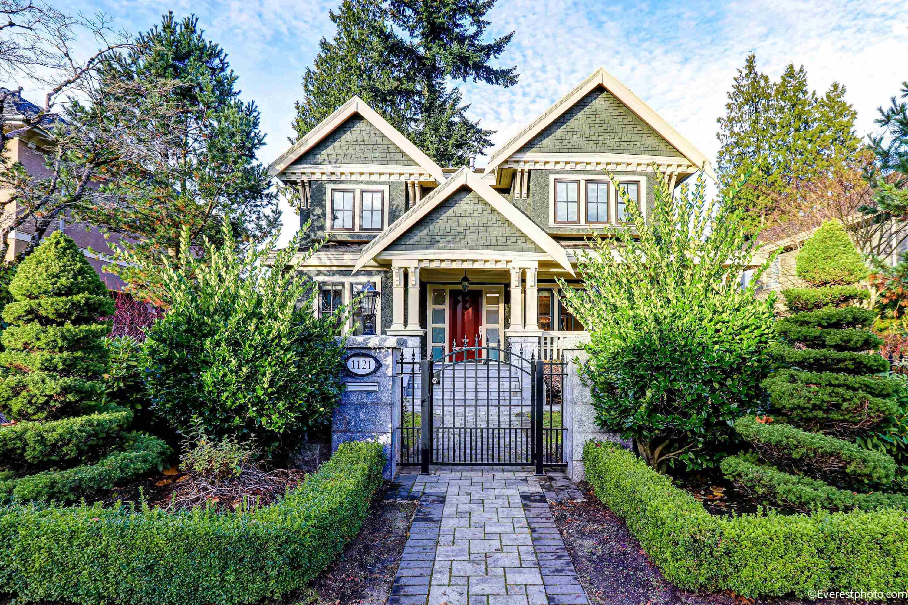 1121 39Th Avenue W, Vancouver, BC