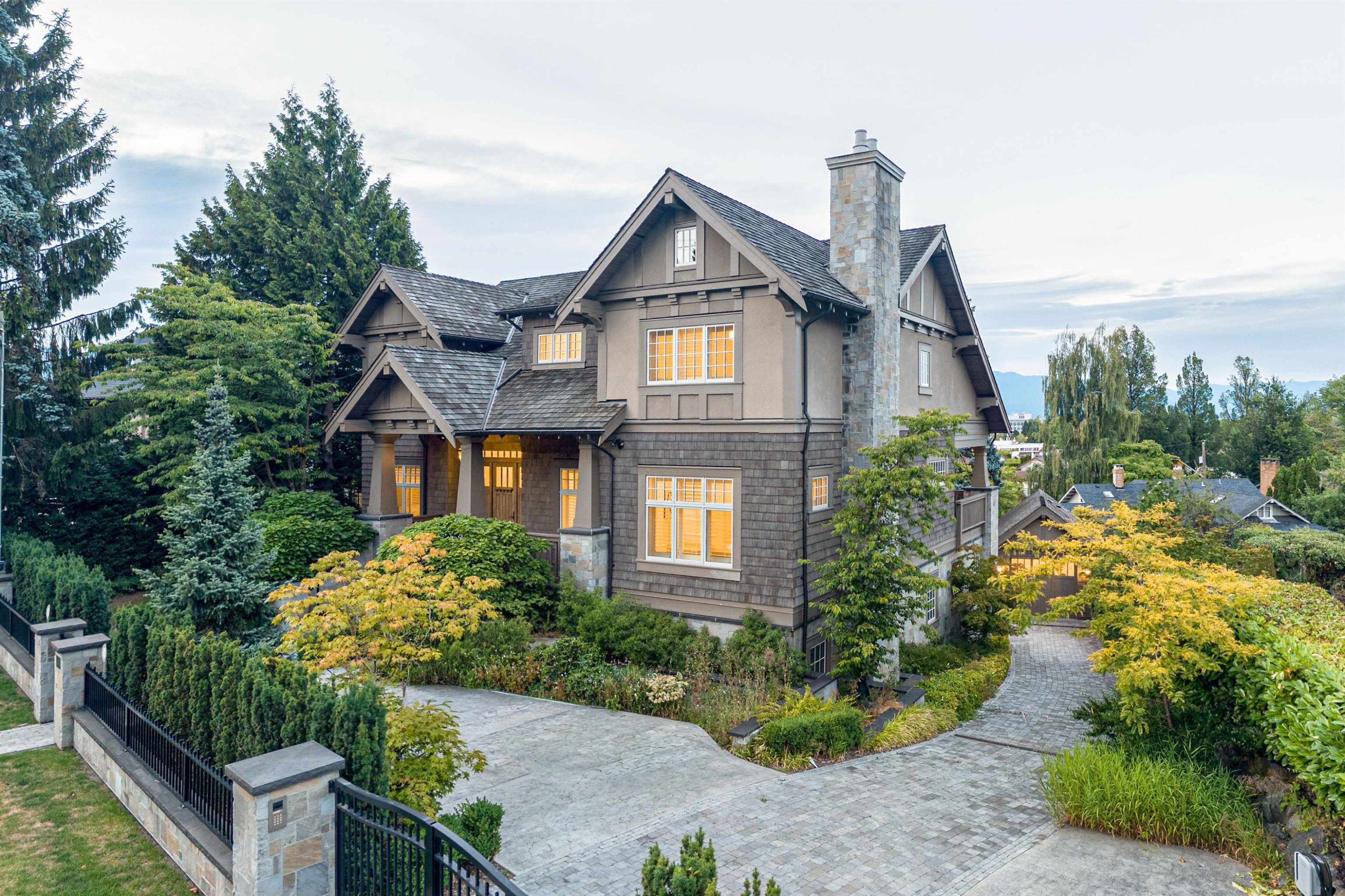 1093 Wolfe Avenue, Vancouver, BC - Outdoor