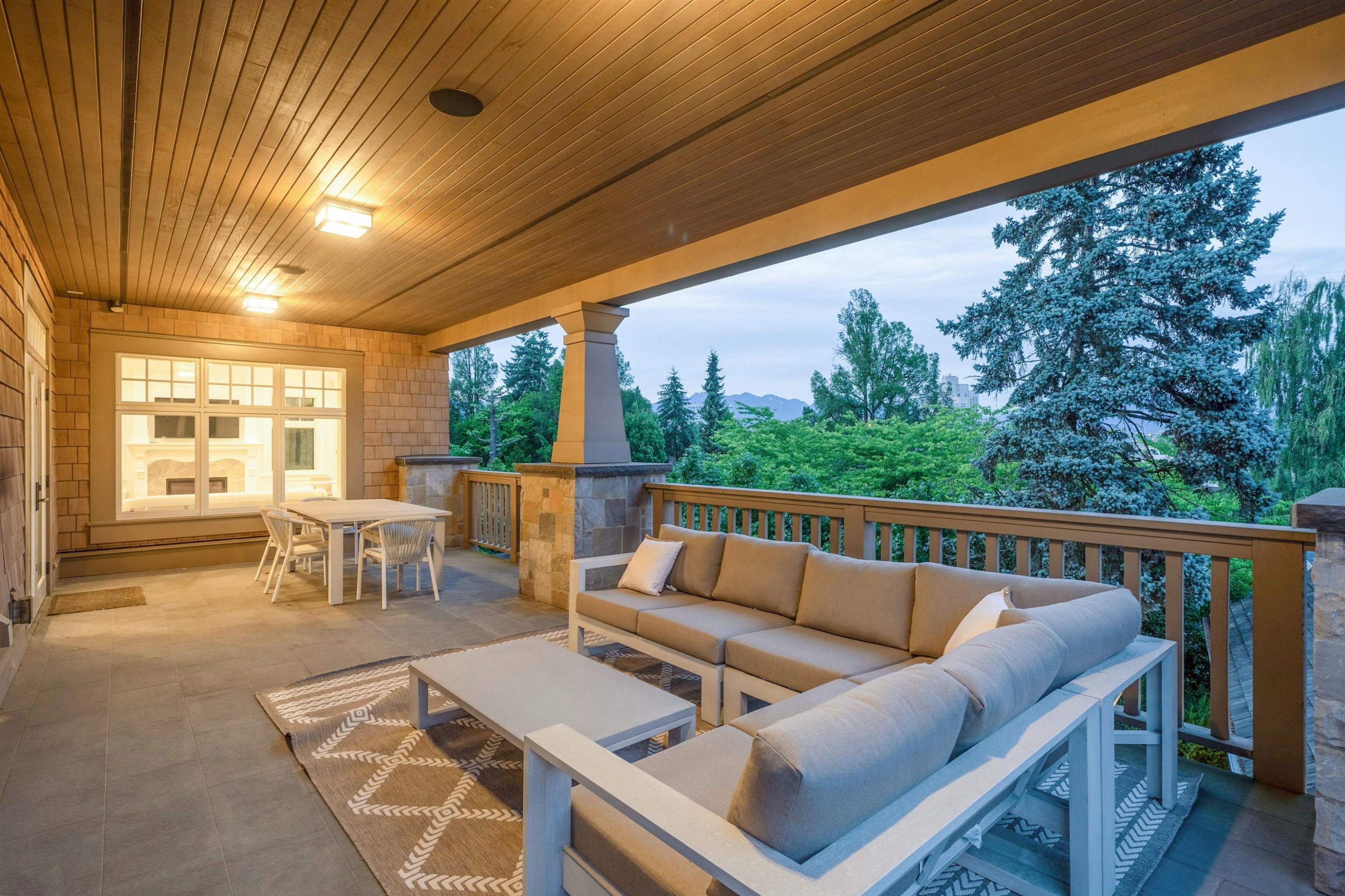 1093 Wolfe Avenue, Vancouver, BC - Outdoor With Deck Patio Veranda With Exterior