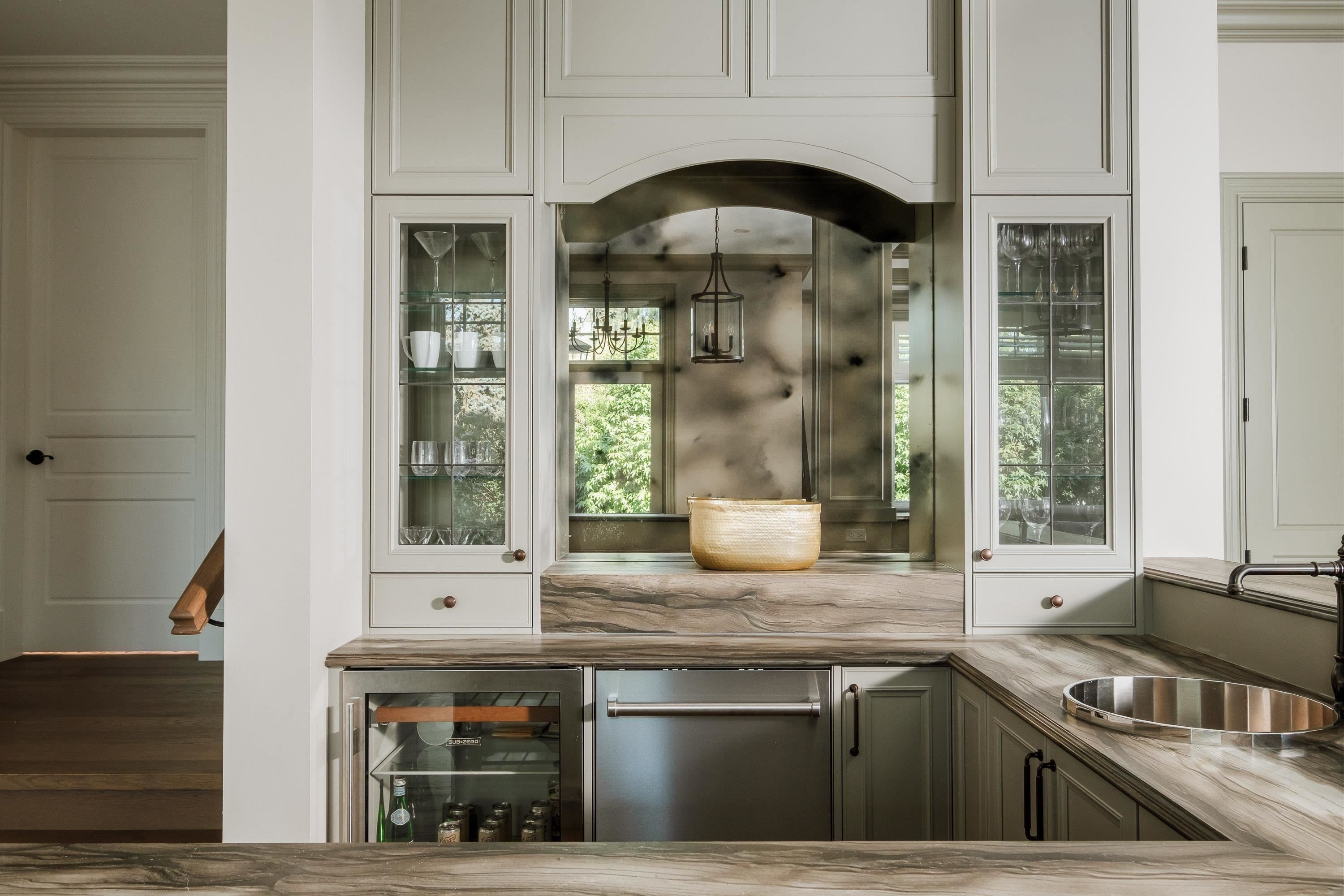 1093 Wolfe Avenue, Vancouver, BC - Indoor Photo Showing Kitchen