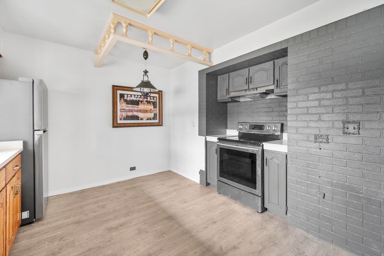 761 Cottonwood Avenue, Coquitlam, BC
