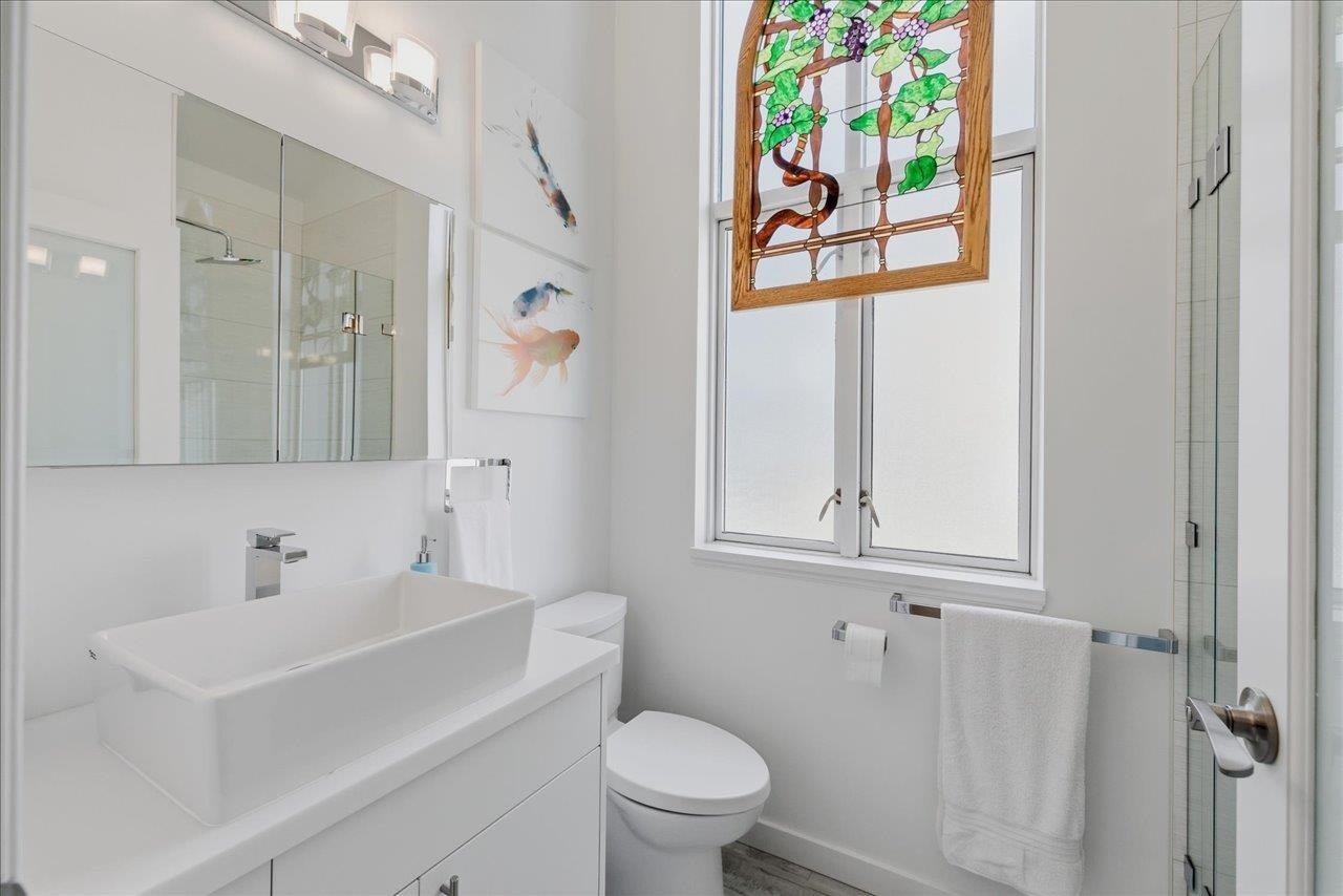 1523 Mariner Walk, Vancouver, BC