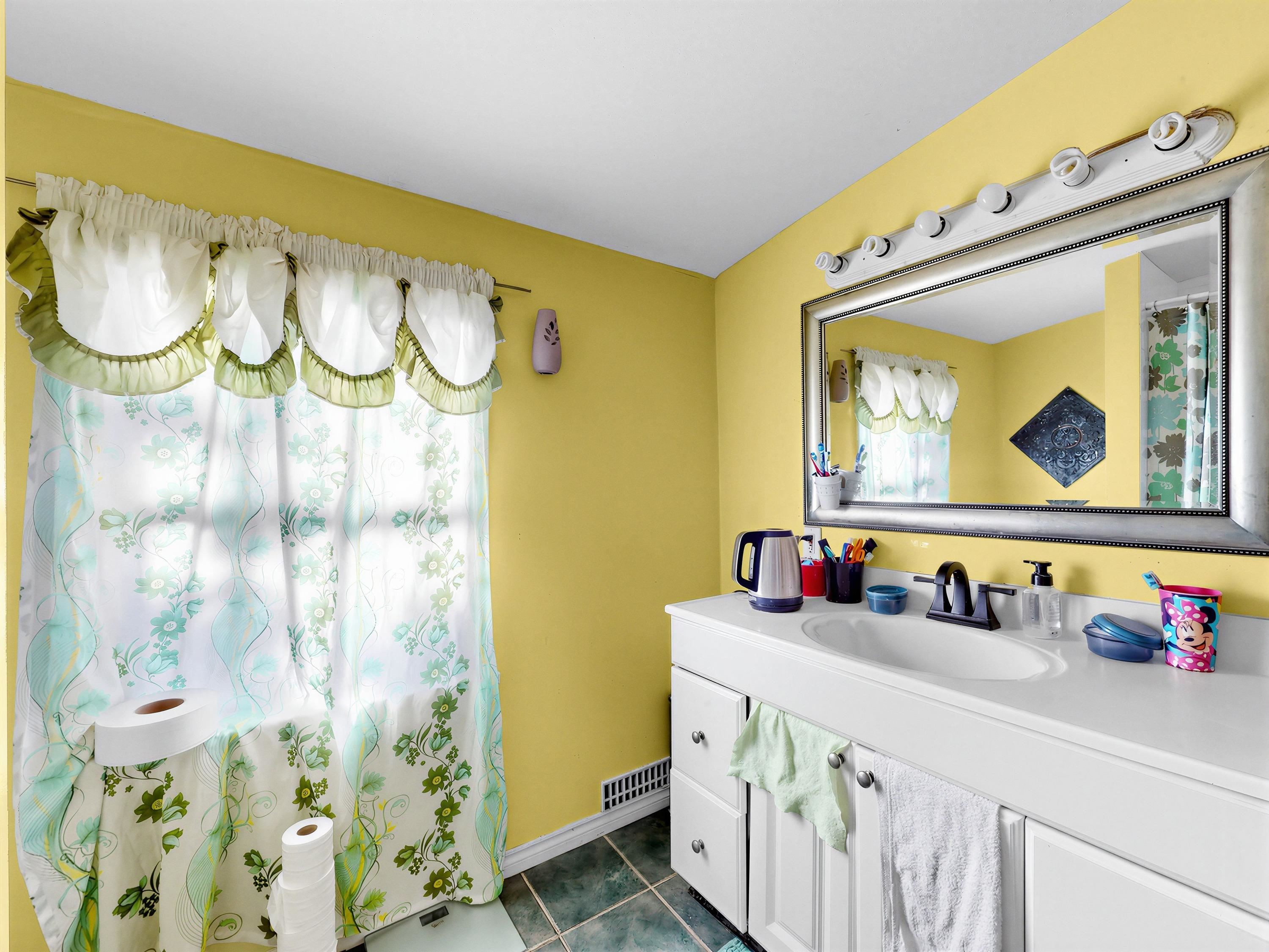 5033 Killarney Street, Vancouver, BC