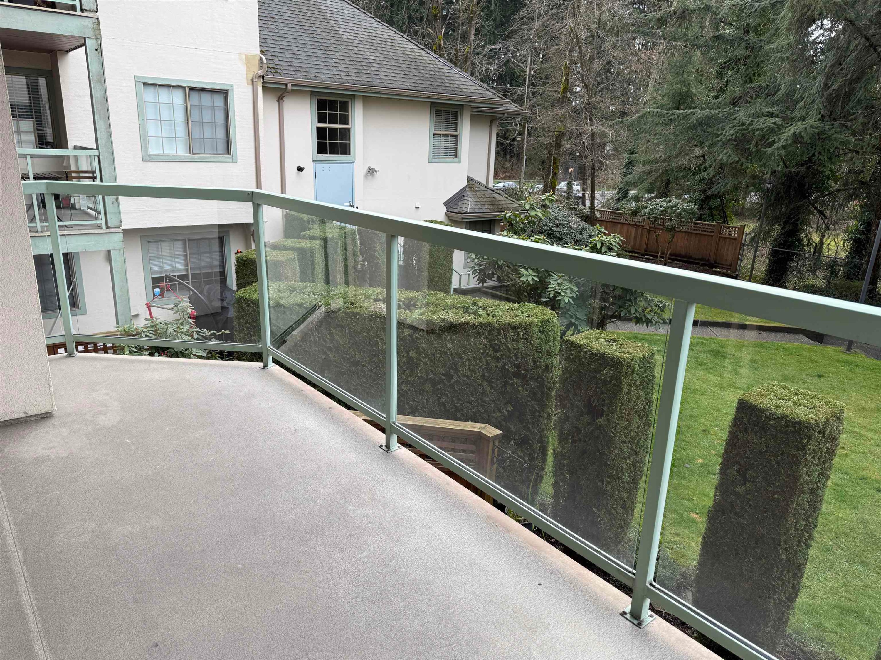 202-1148 Westwood Street, Coquitlam, BC - Outdoor