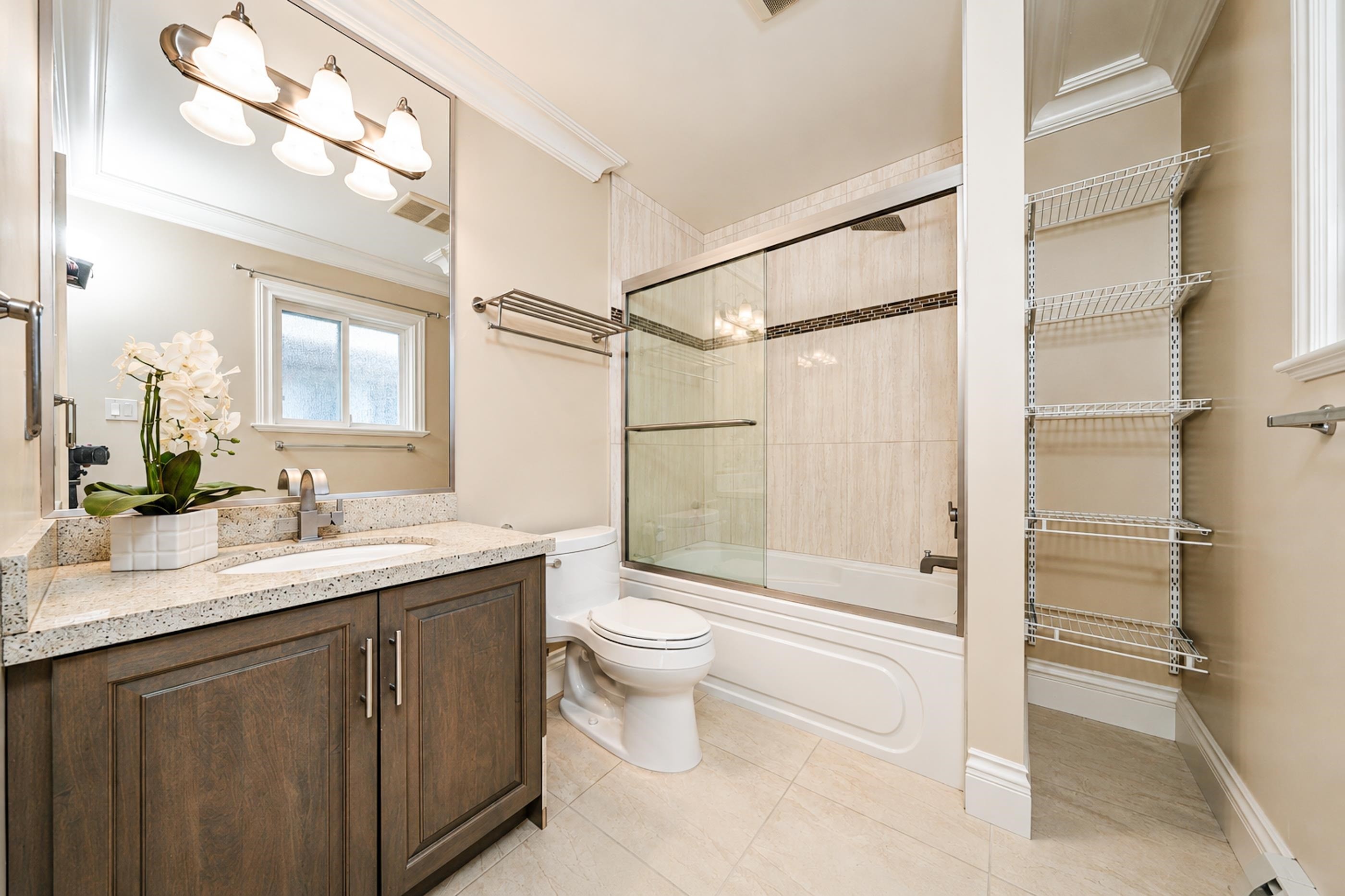 8231 Sunnywood Drive, Richmond, BC
