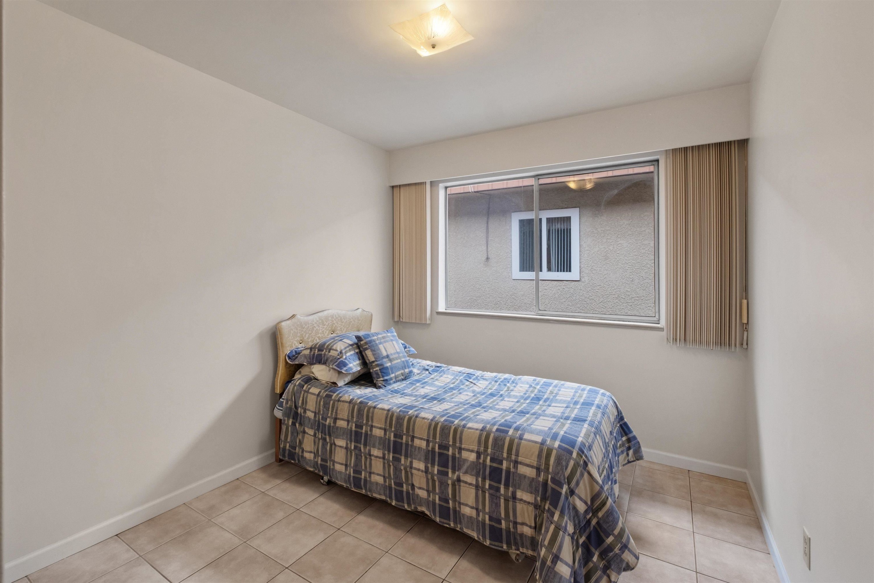 2663 Dundas Street, Vancouver, BC
