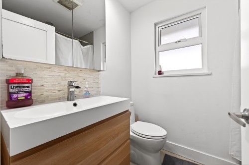 2532 24Th Avenue E, Vancouver, BC 