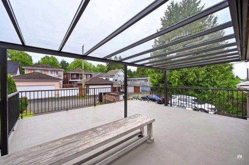 2532 24Th Avenue E, Vancouver, BC 