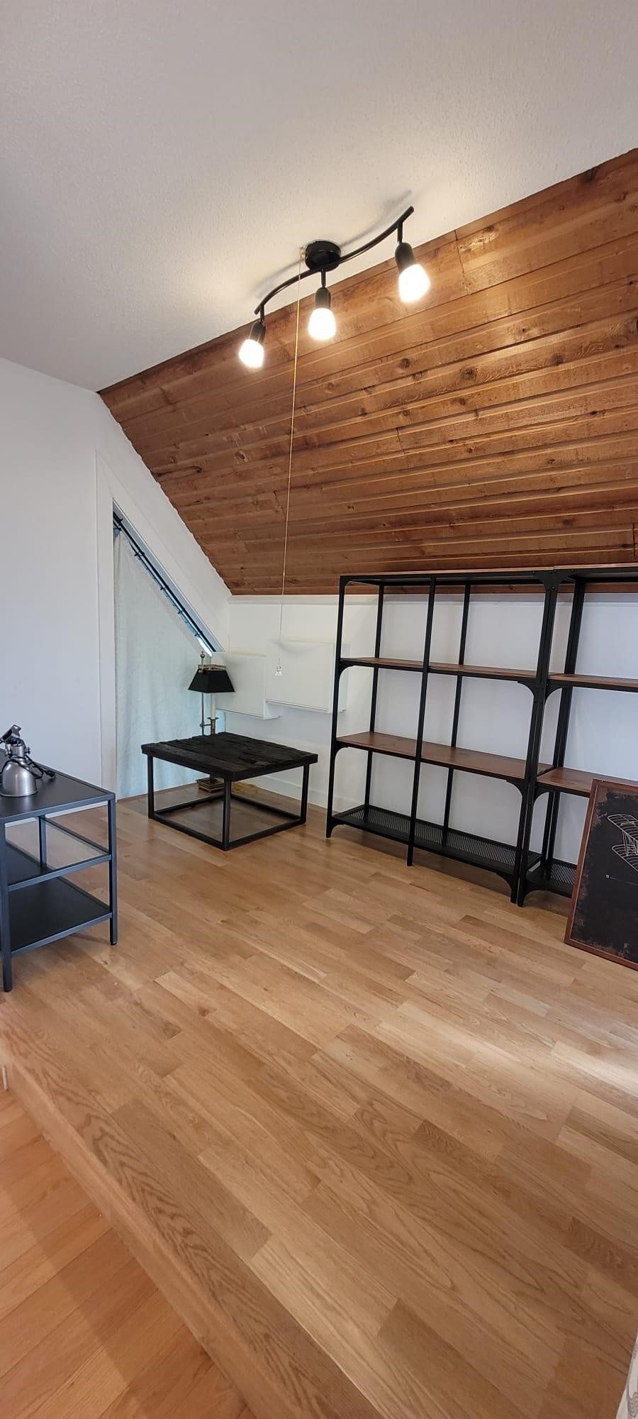 5344 Cliffridge Avenue, North Vancouver, BC