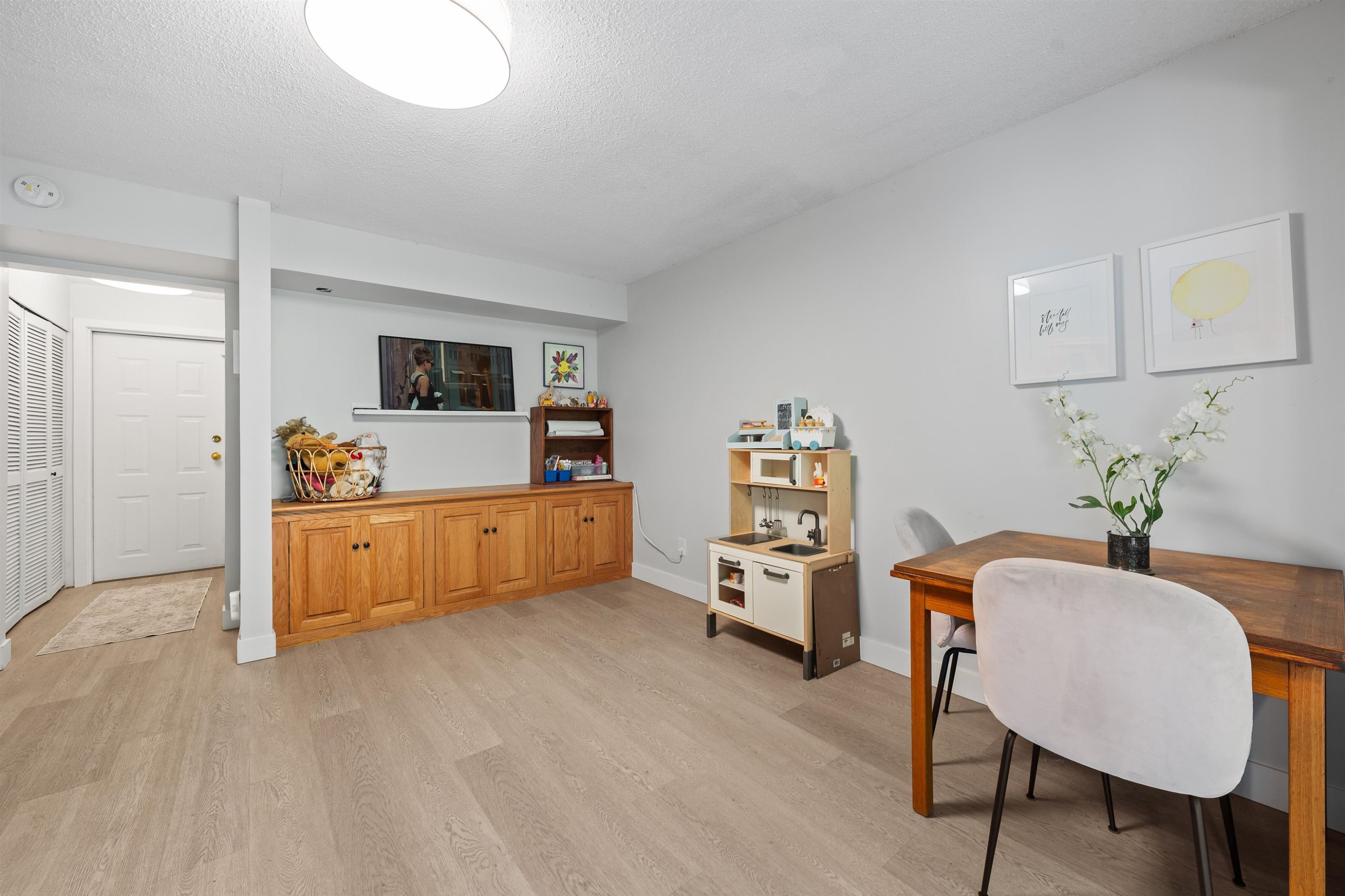 3381 Flagstaff Place, Vancouver, BC