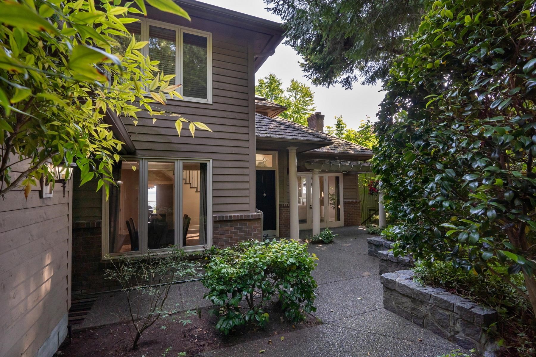 4882 Vista Place, West Vancouver, BC