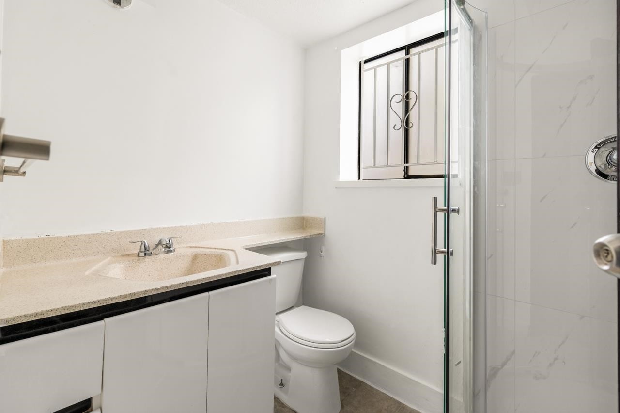 2539 34Th Avenue E, Vancouver, BC
