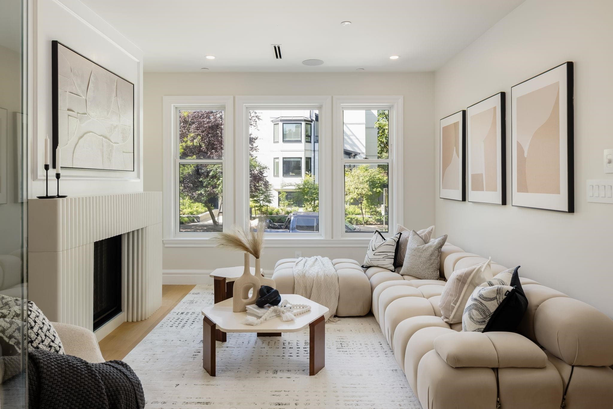 1685 Nelson Street, Vancouver, BC