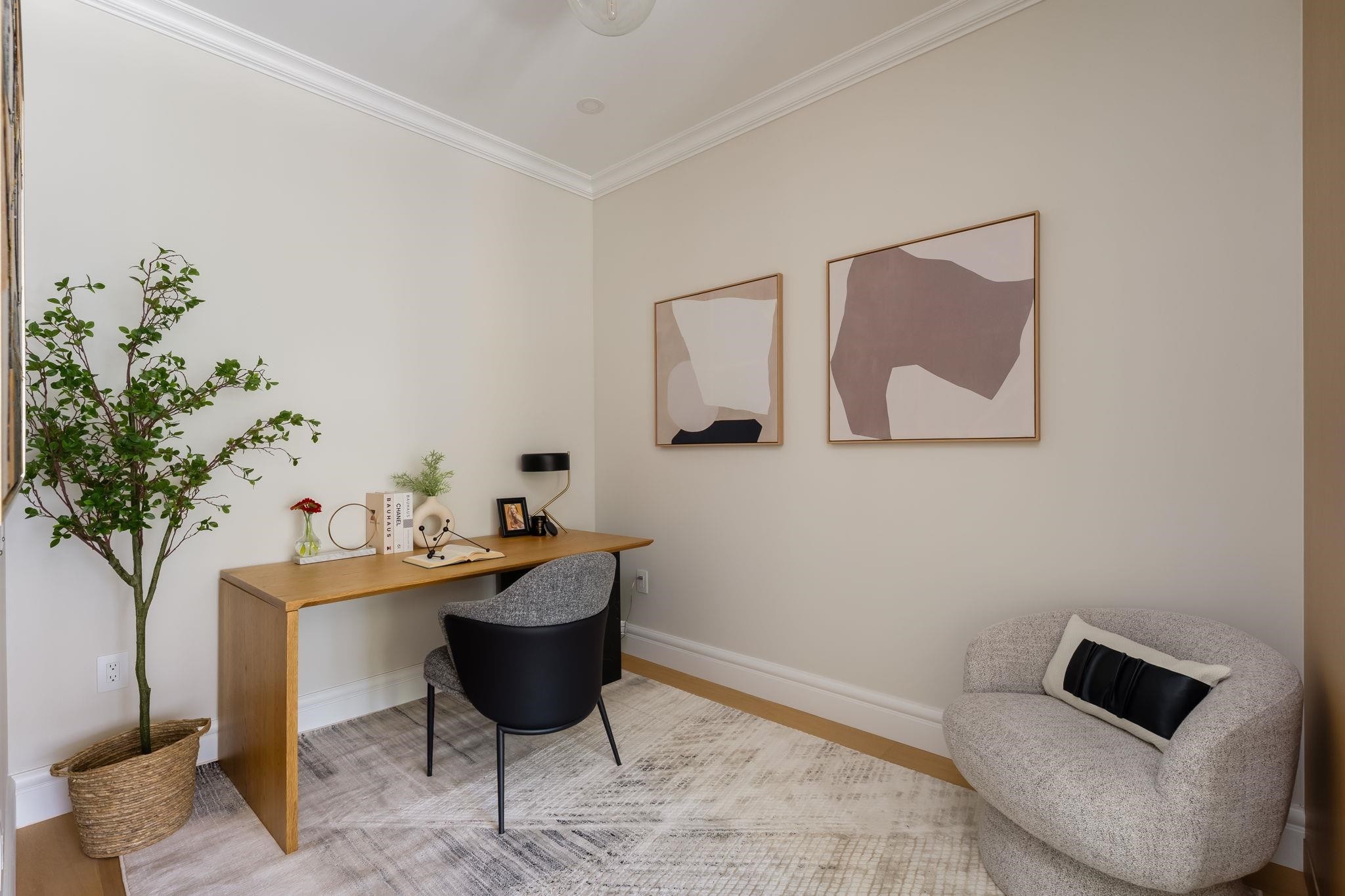 1685 Nelson Street, Vancouver, BC