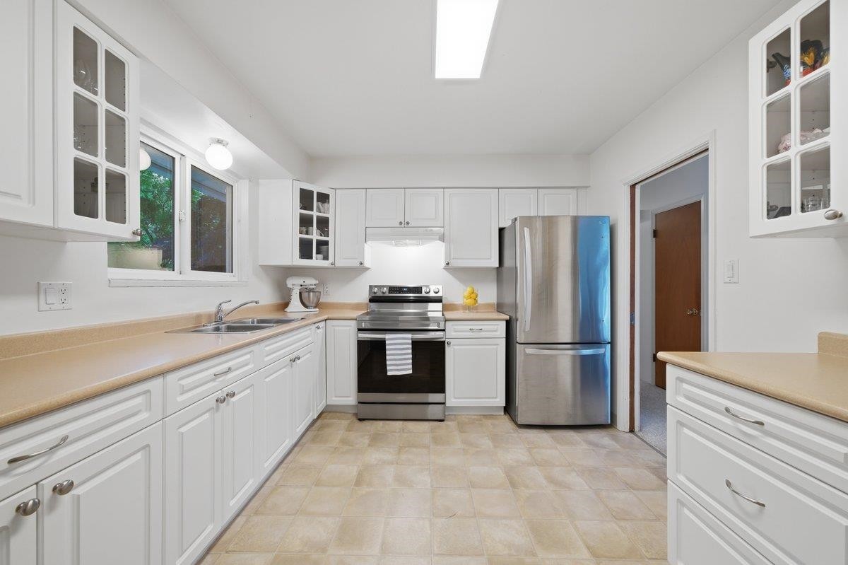 3963 Sefton Street, Port Coquitlam, BC