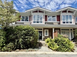 5956 Beachgate Lane Sechelt, BC V7Z 0S2