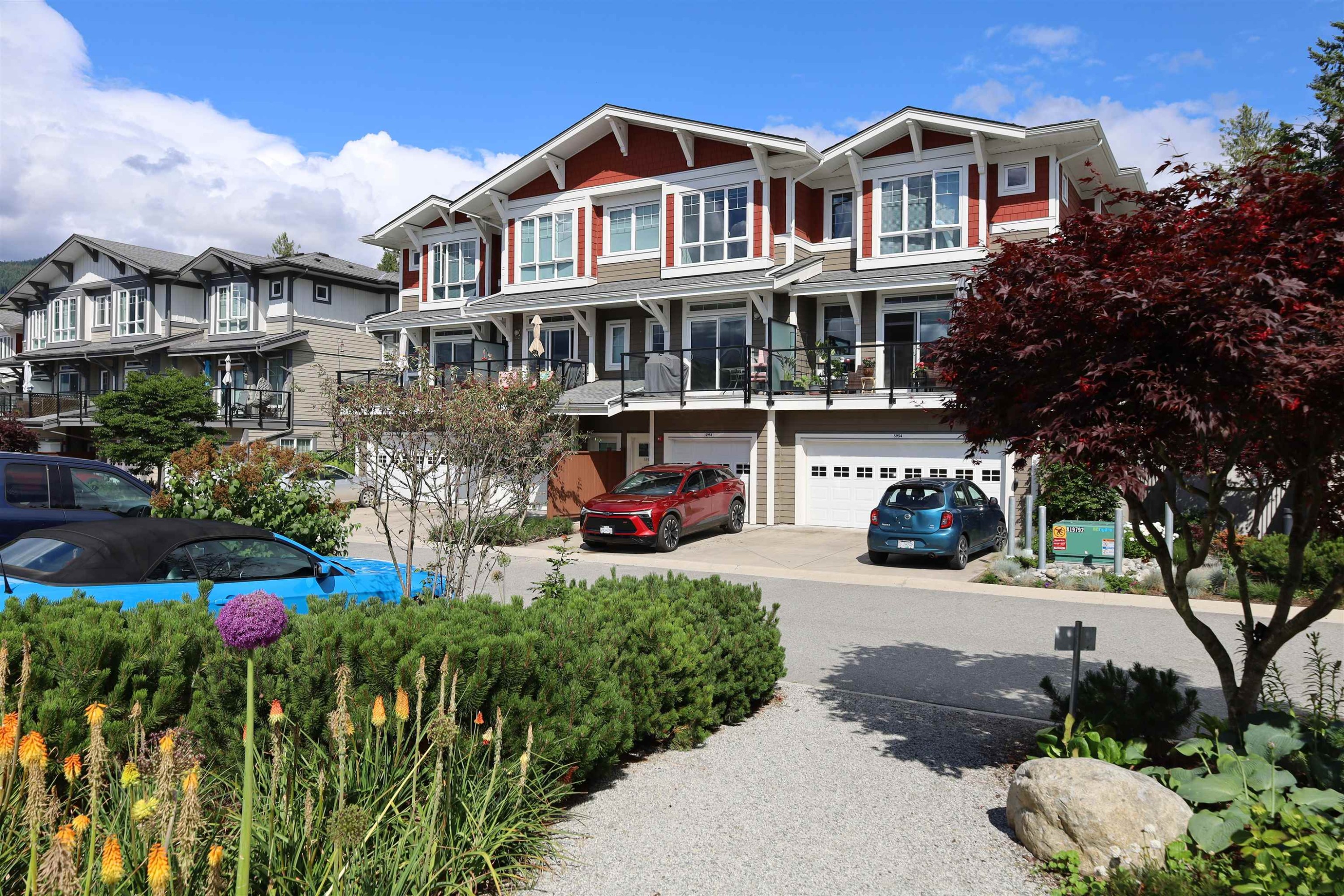 5956 Beachgate Lane, Sechelt, BC