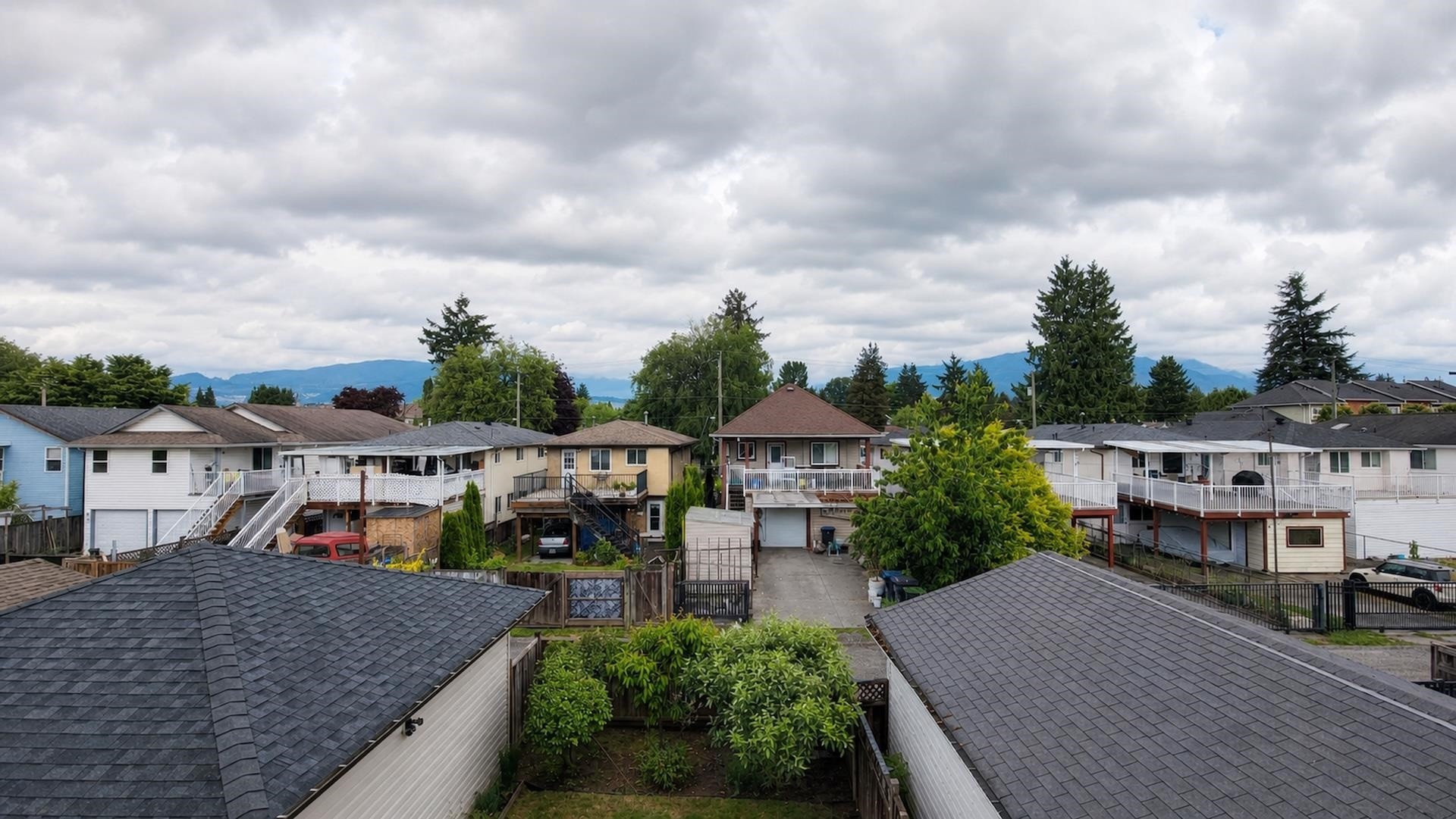 1975 Coquitlam Avenue, Port Coquitlam, BC
