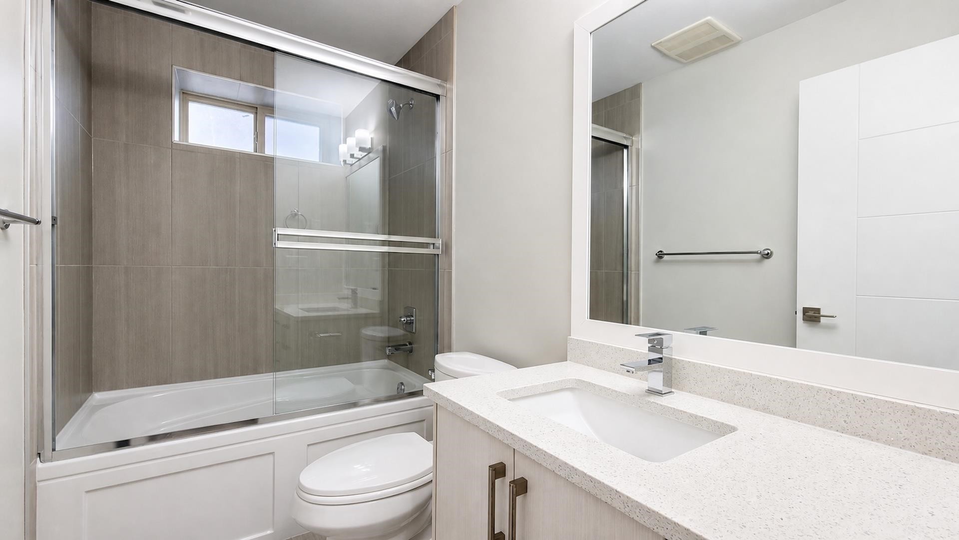 1975 Coquitlam Avenue, Port Coquitlam, BC