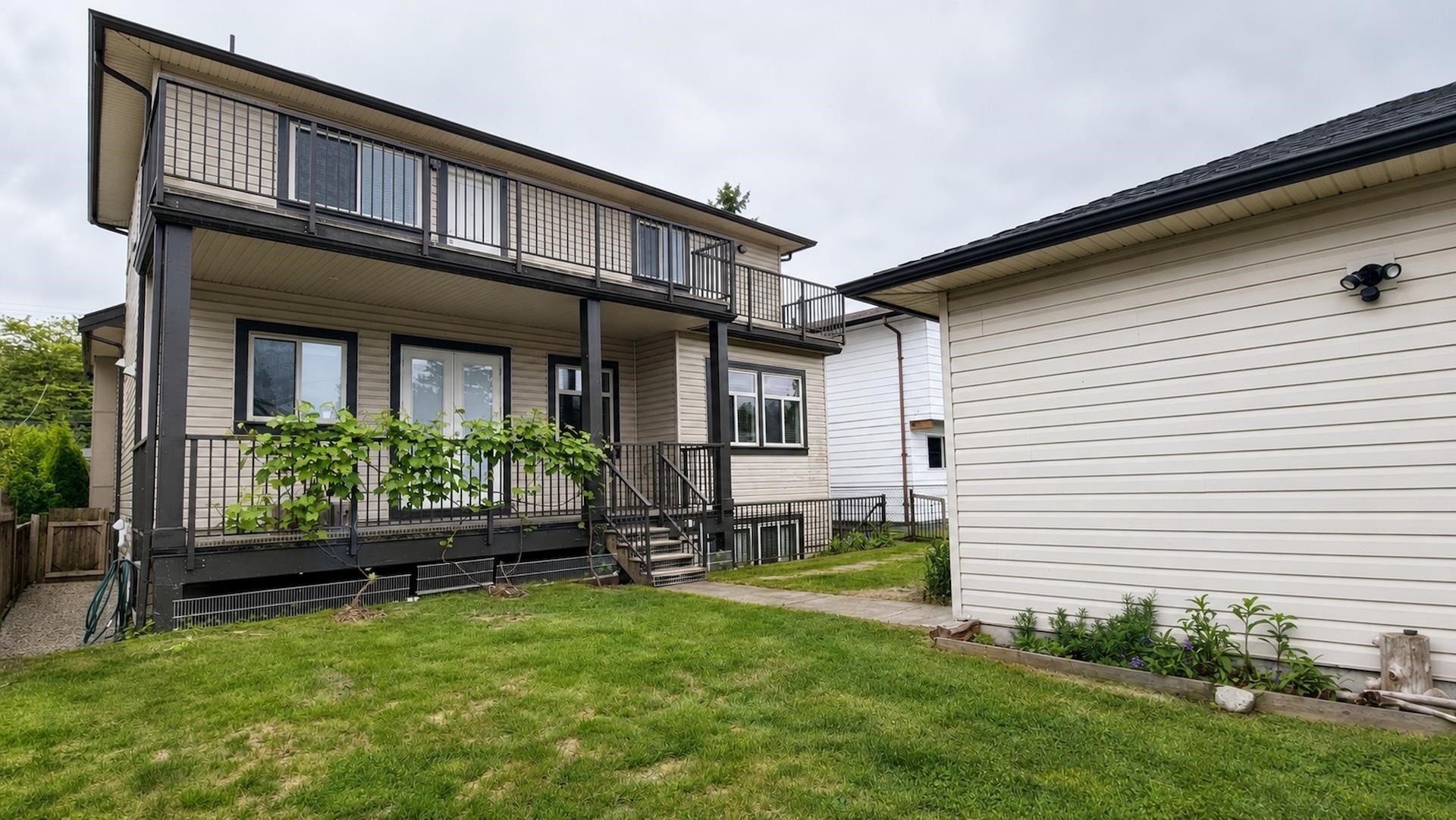 1975 Coquitlam Avenue, Port Coquitlam, BC