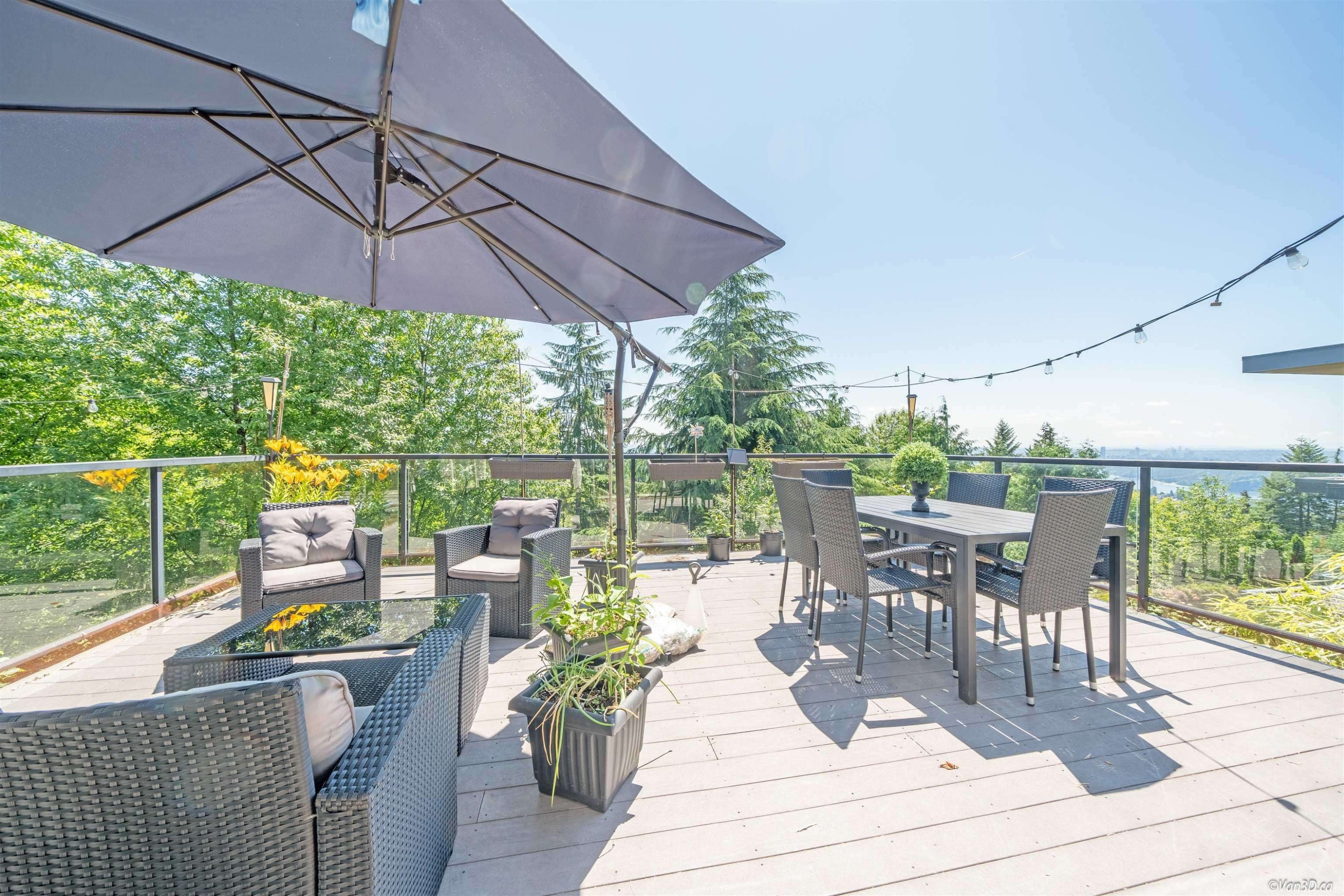 1448 Sandhurst Place, West Vancouver, BC