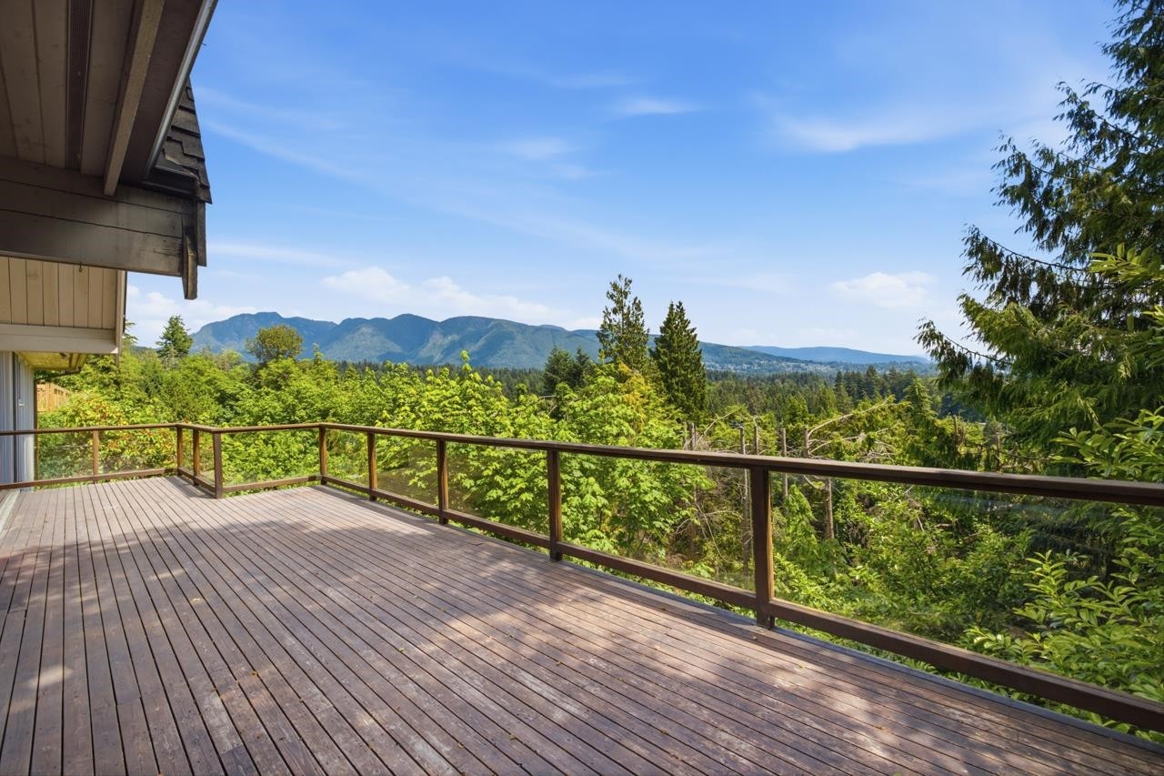 820 Younette Drive, West Vancouver, BC
