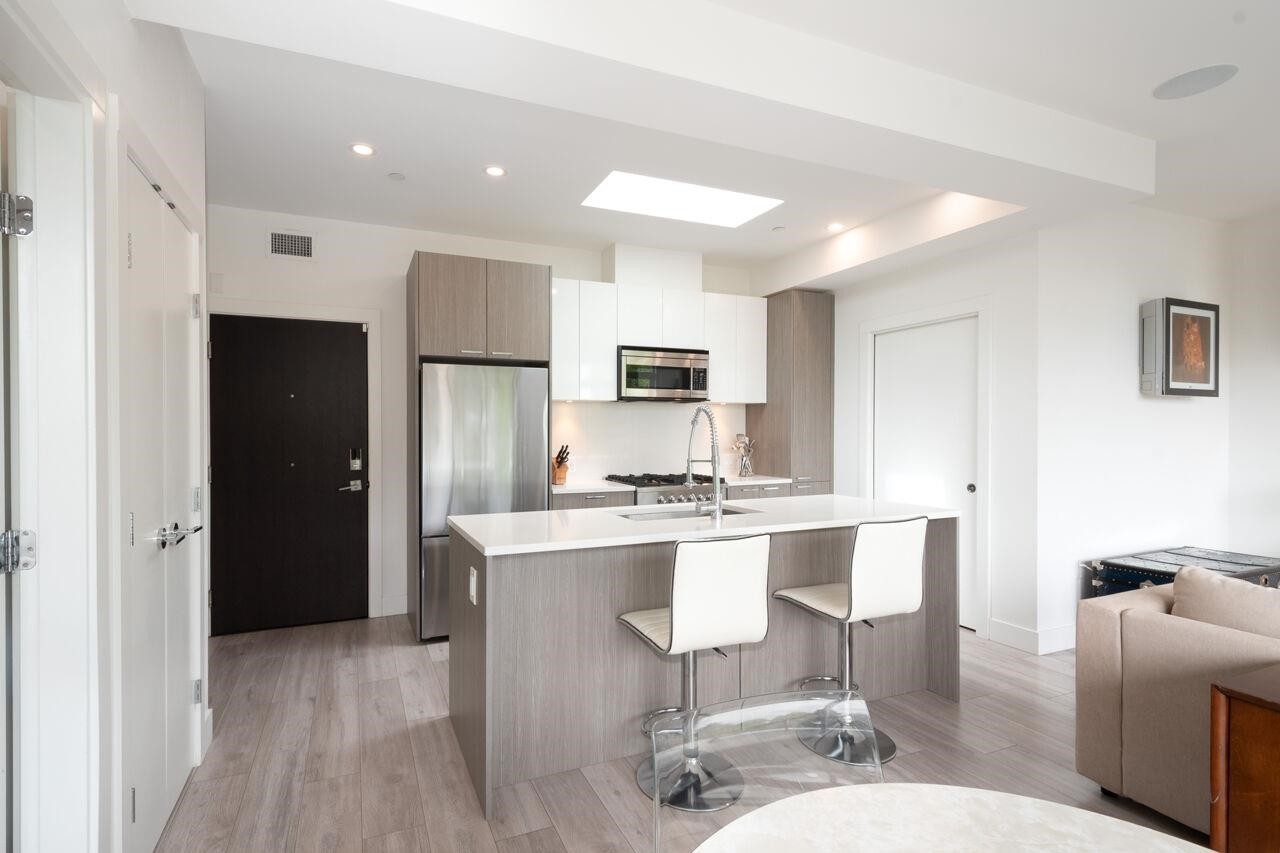 Ph2-979 19Th Avenue E, Vancouver, BC