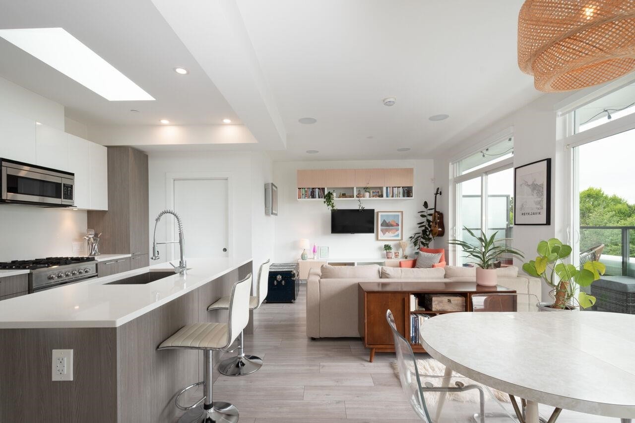 Ph2-979 19Th Avenue E, Vancouver, BC