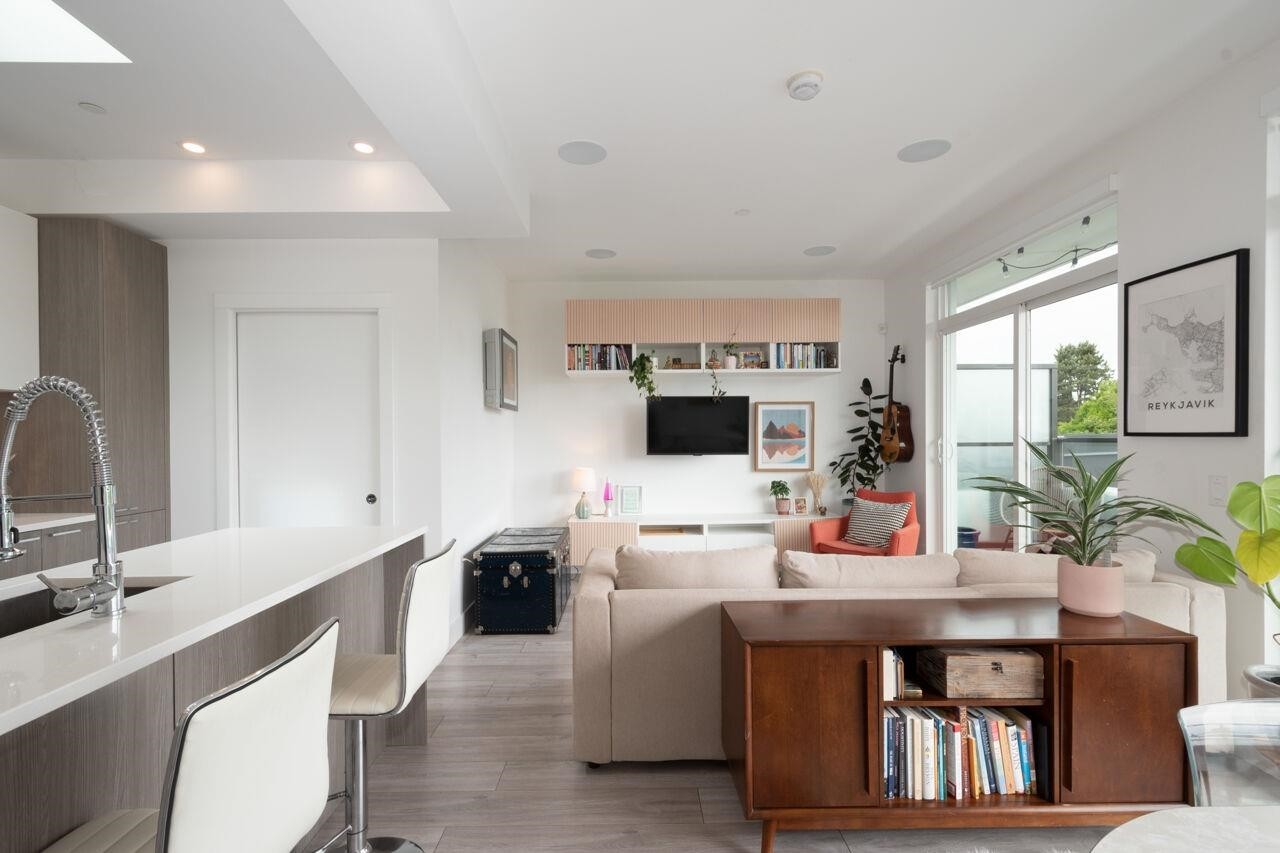 Ph2-979 19Th Avenue E, Vancouver, BC