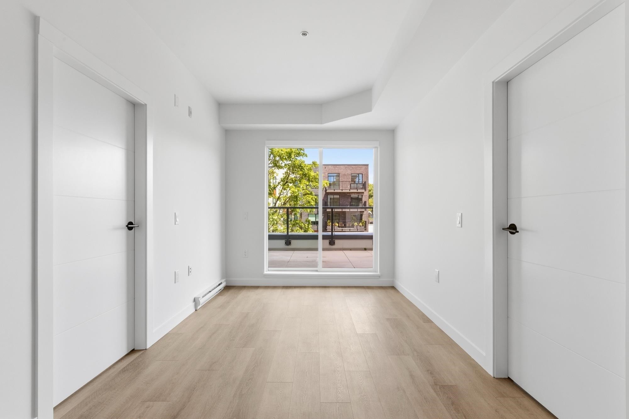 403-2268 Broadway E, Vancouver, BC