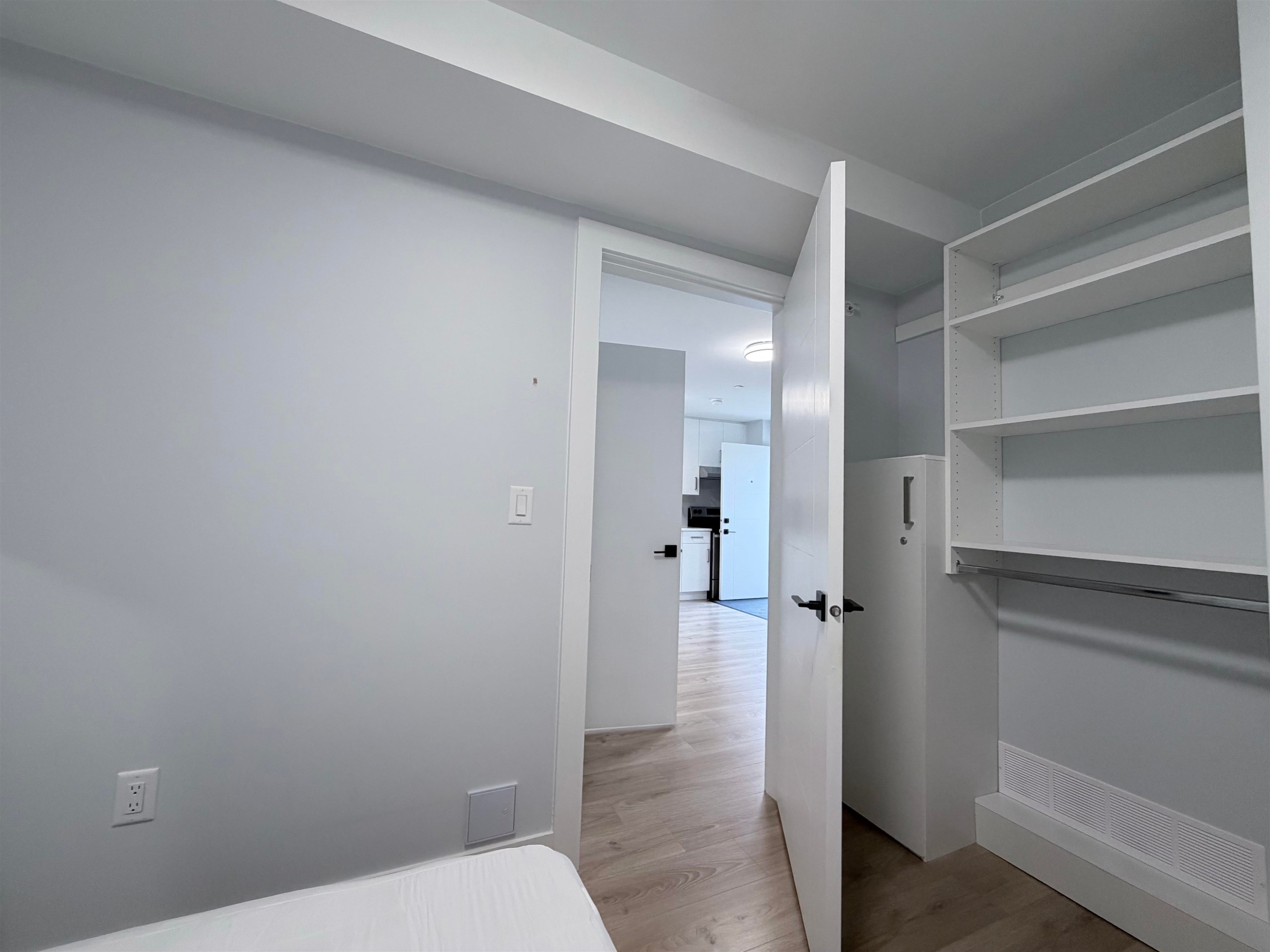 4328 Gladstone Street, Vancouver, BC - Indoor
