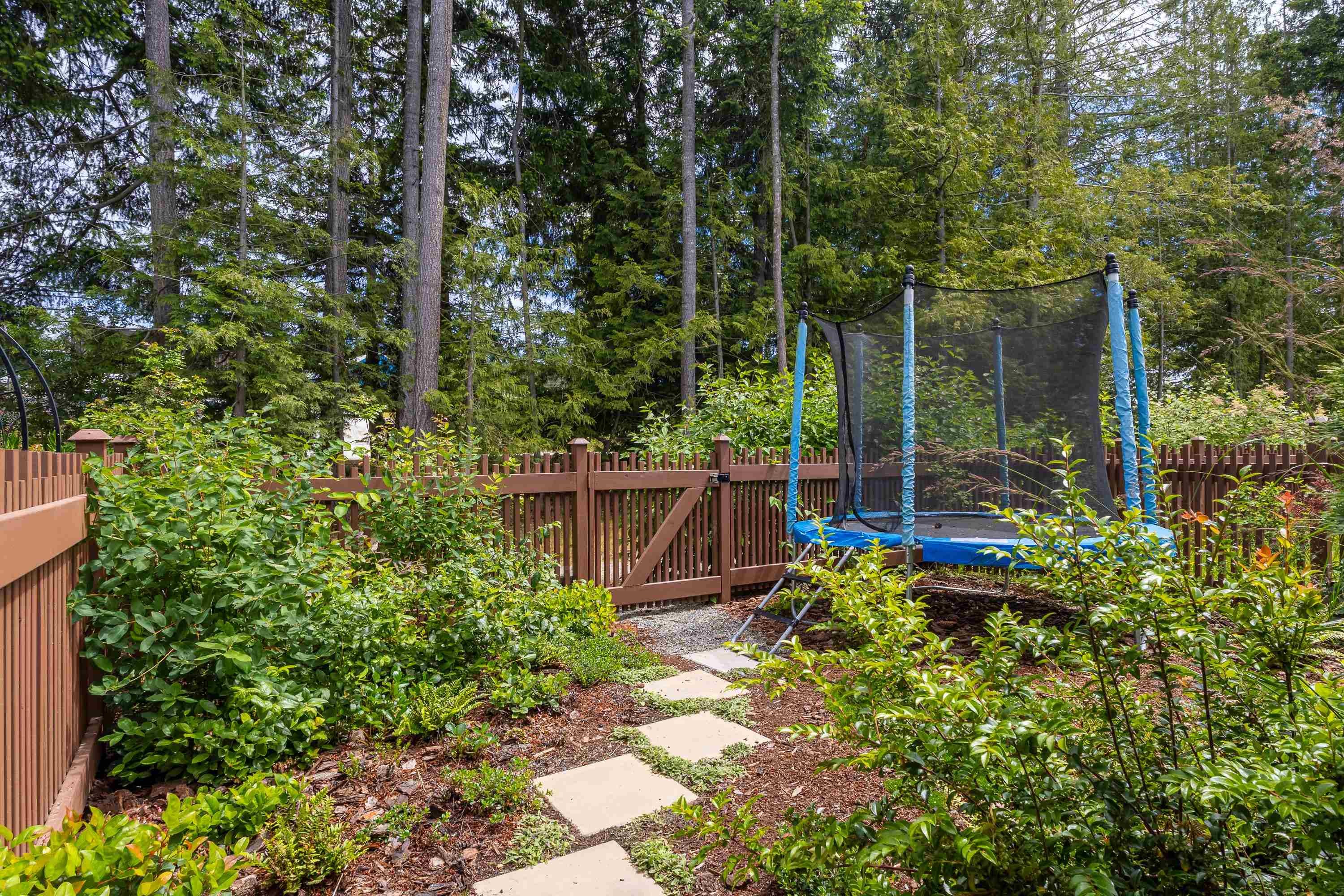 5946 Oldmill Lane, Sechelt, BC