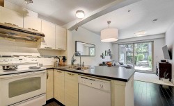 312-7478 Brynepark Walk Burnaby, BC V3J 0M8