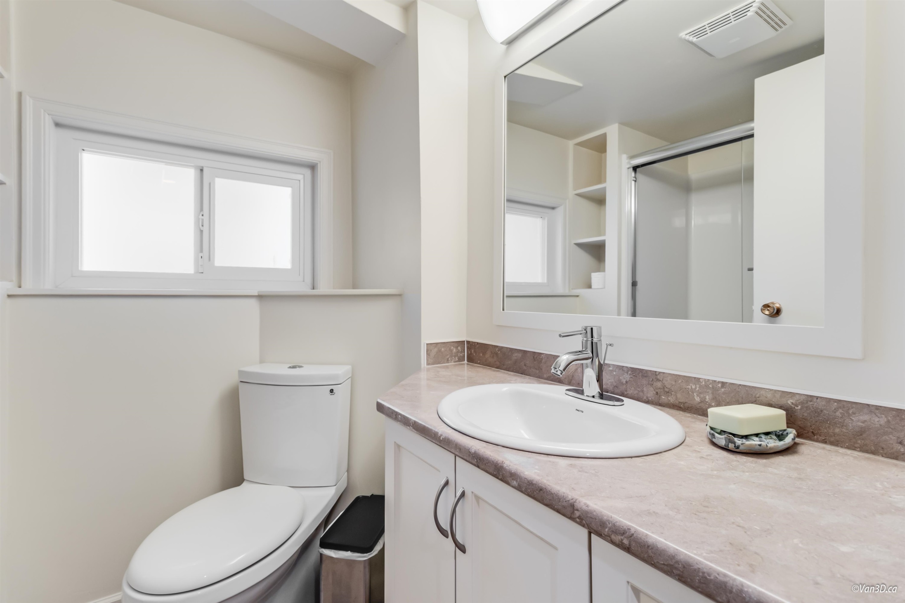 4 46Th Avenue E, Vancouver, BC