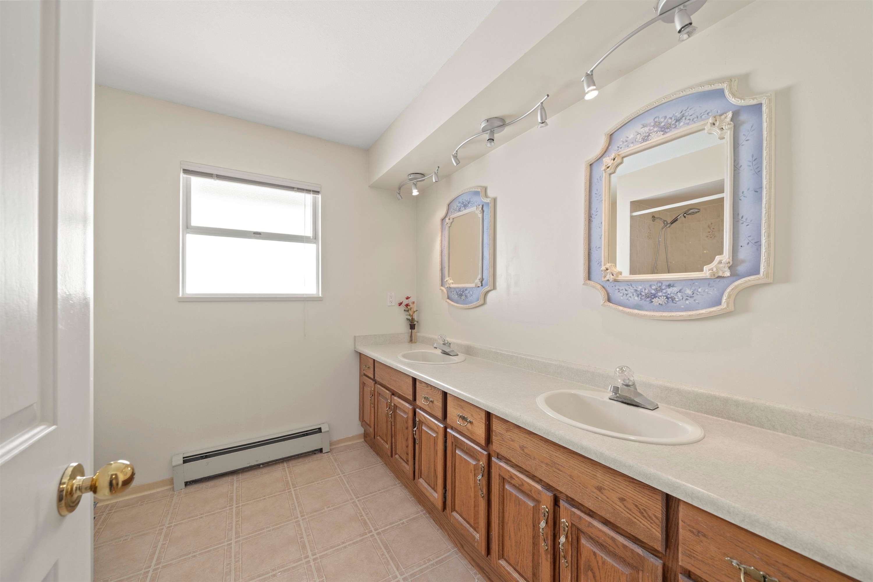 8311 Sunnywood Drive, Richmond, BC