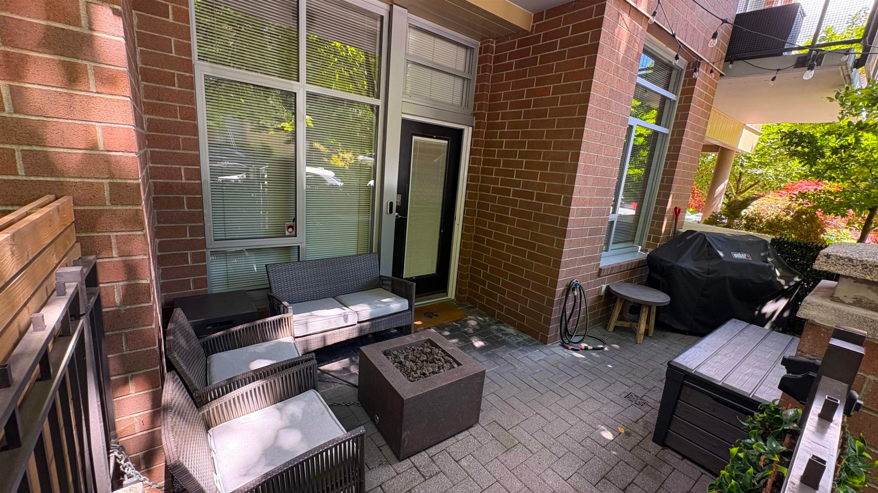 357 11Th Avenue E, Vancouver, BC
