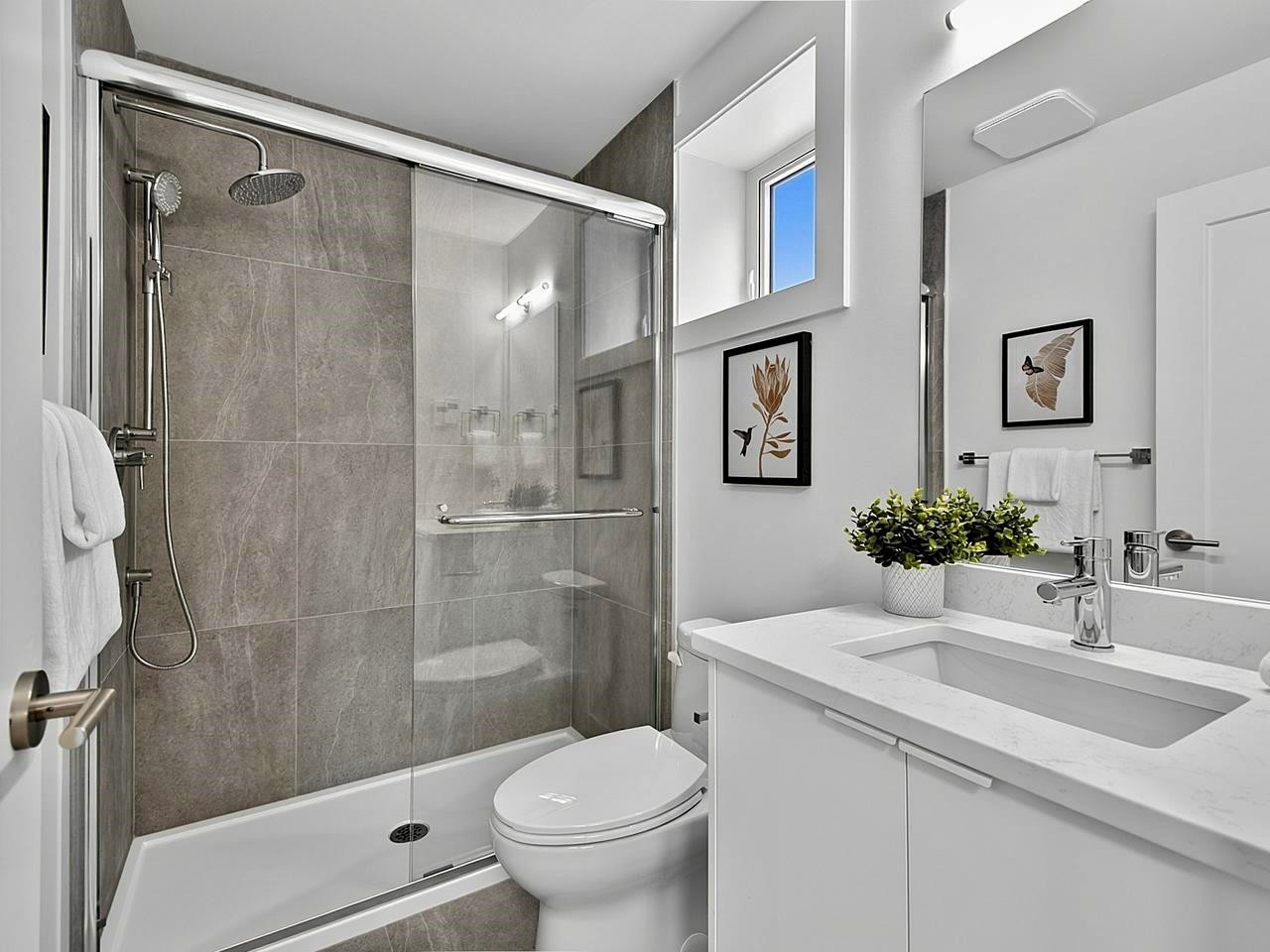 2-8029 Macpherson Avenue, Burnaby, BC