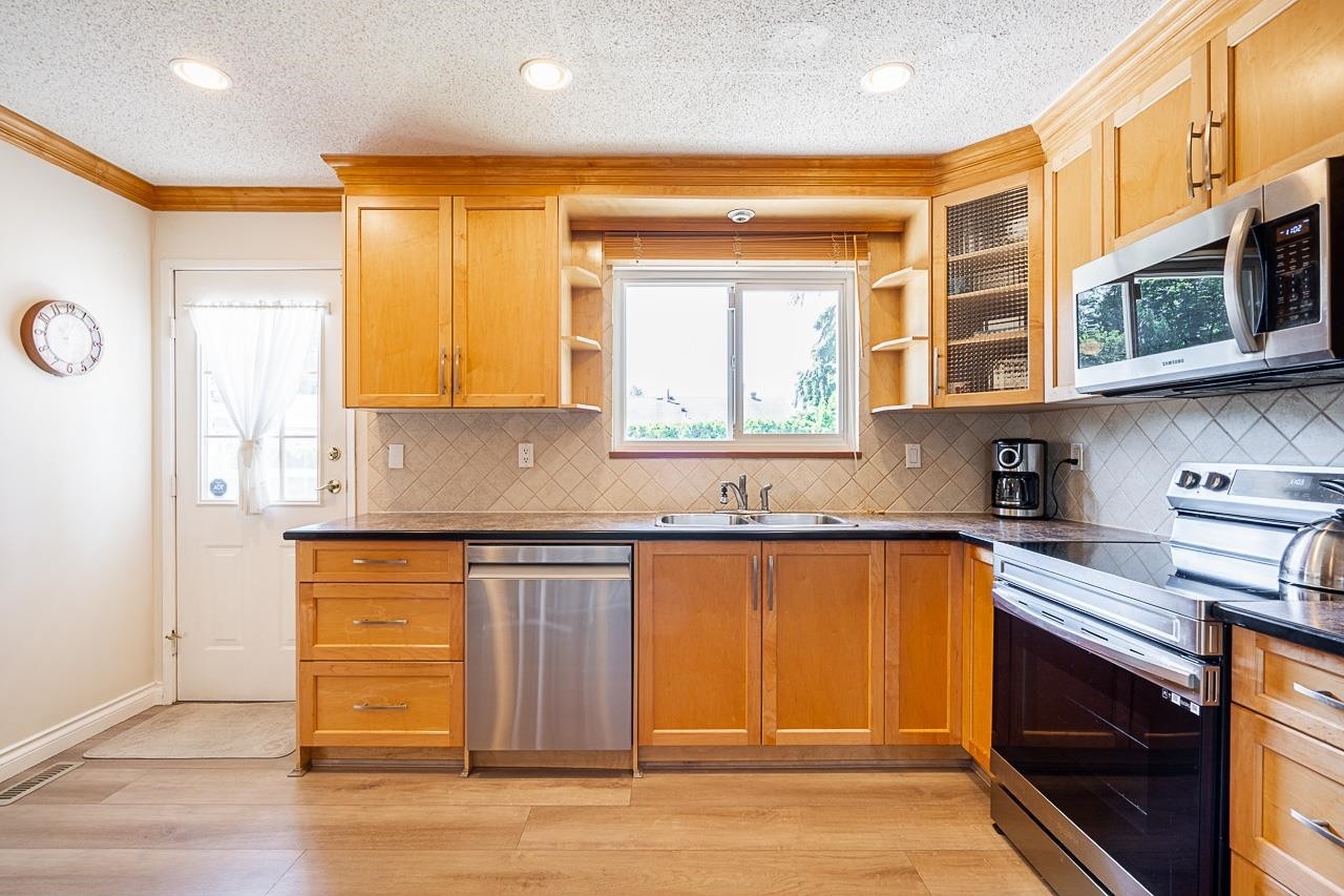 1912 Mercer Avenue, Port Coquitlam, BC