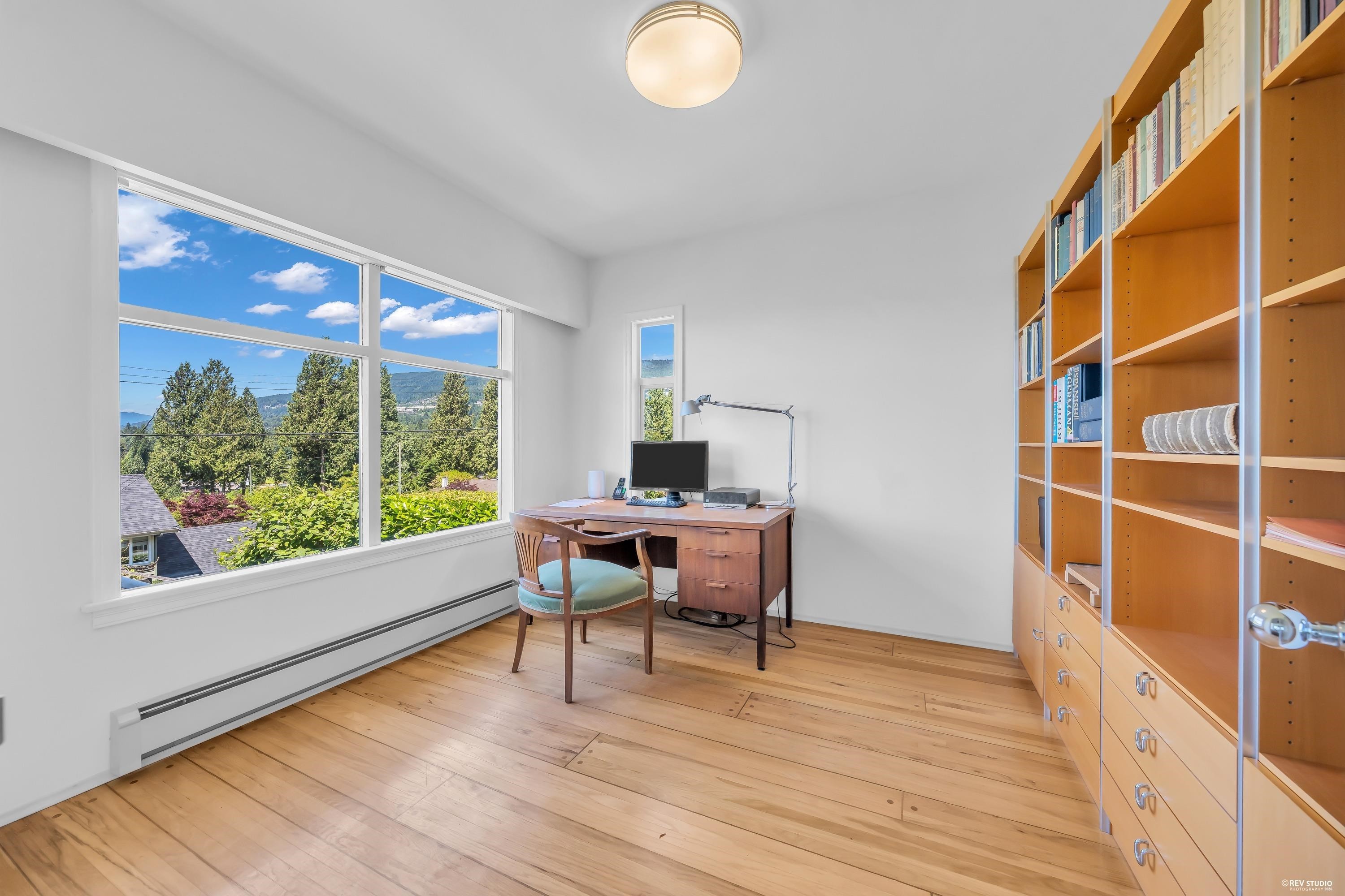 870 Leyland Street, West Vancouver, BC