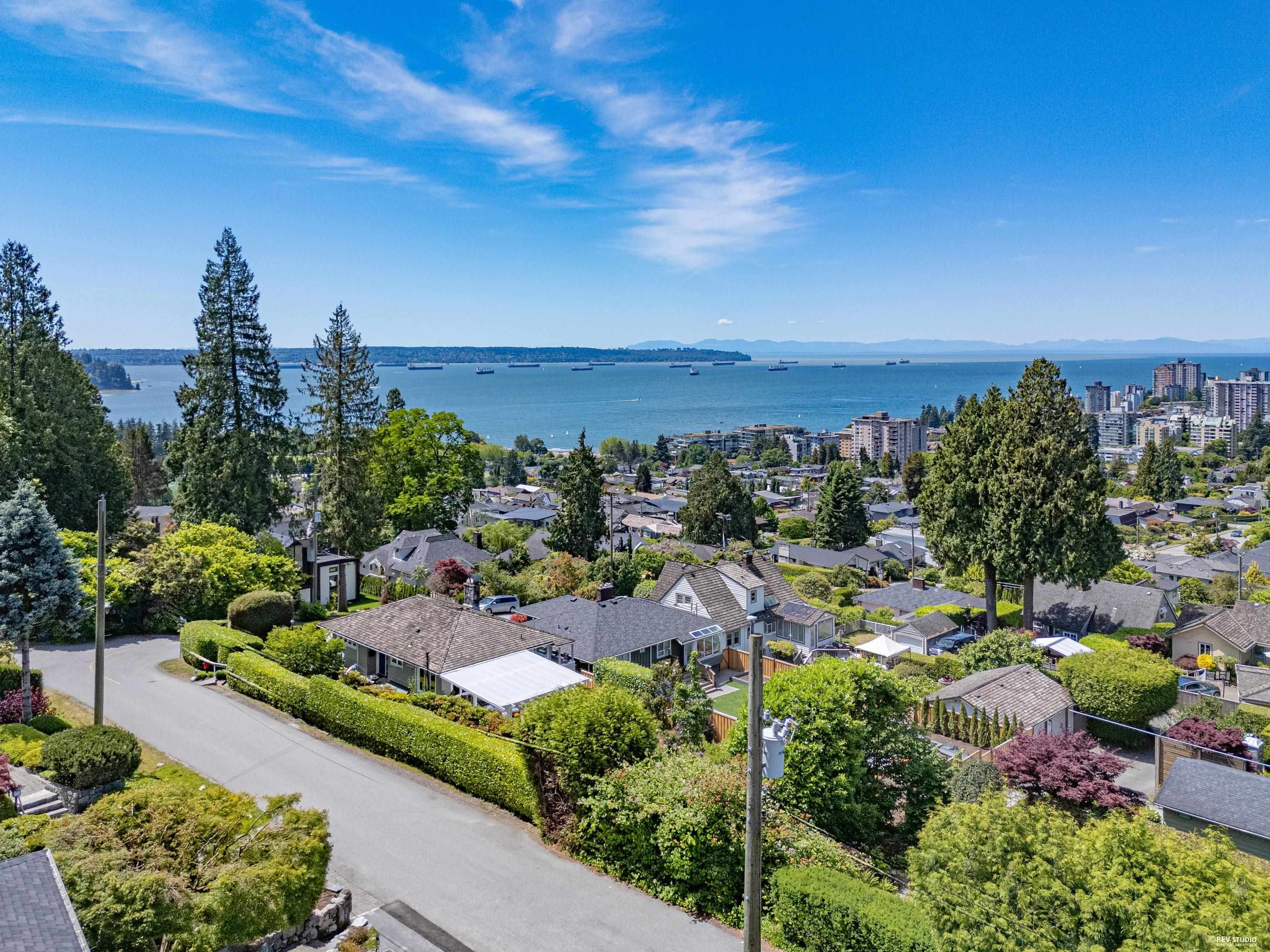 870 Leyland Street, West Vancouver, BC