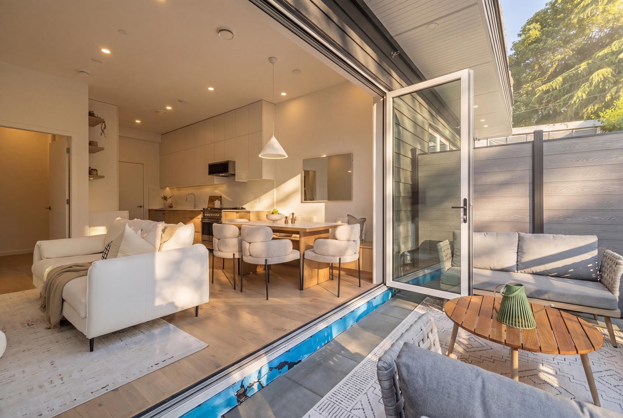 2790 Cambridge Street, Vancouver, BC