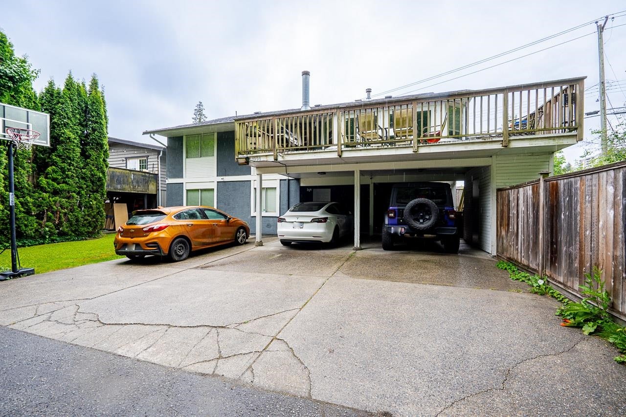1990 Capilano Road, North Vancouver, BC