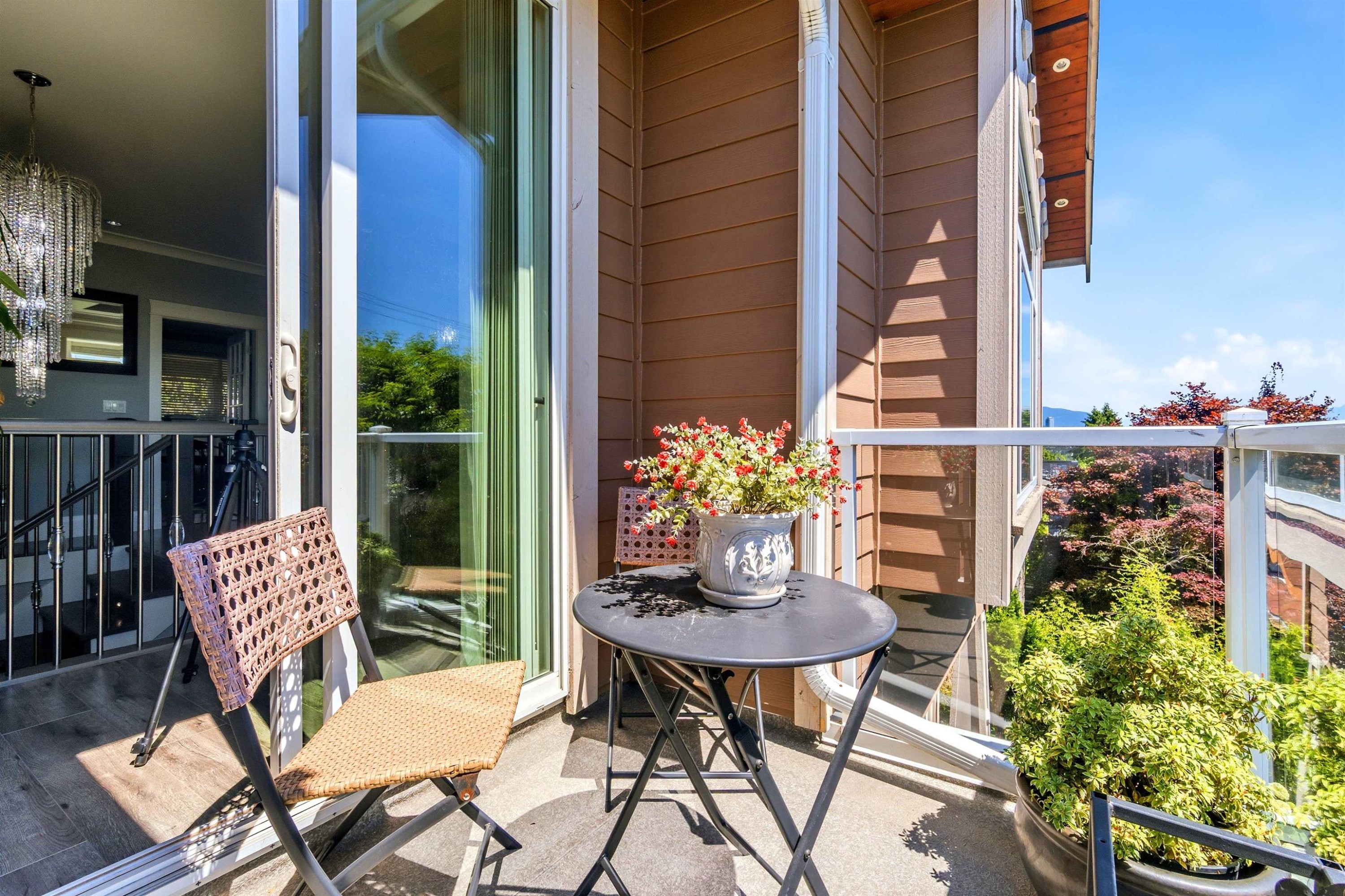 331 Eighth Avenue E, New Westminster, BC